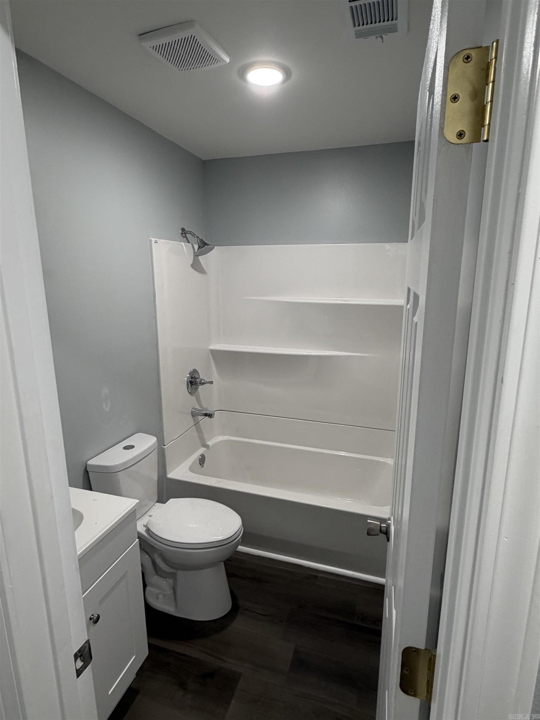 2213 Crestwood Property Photo 7