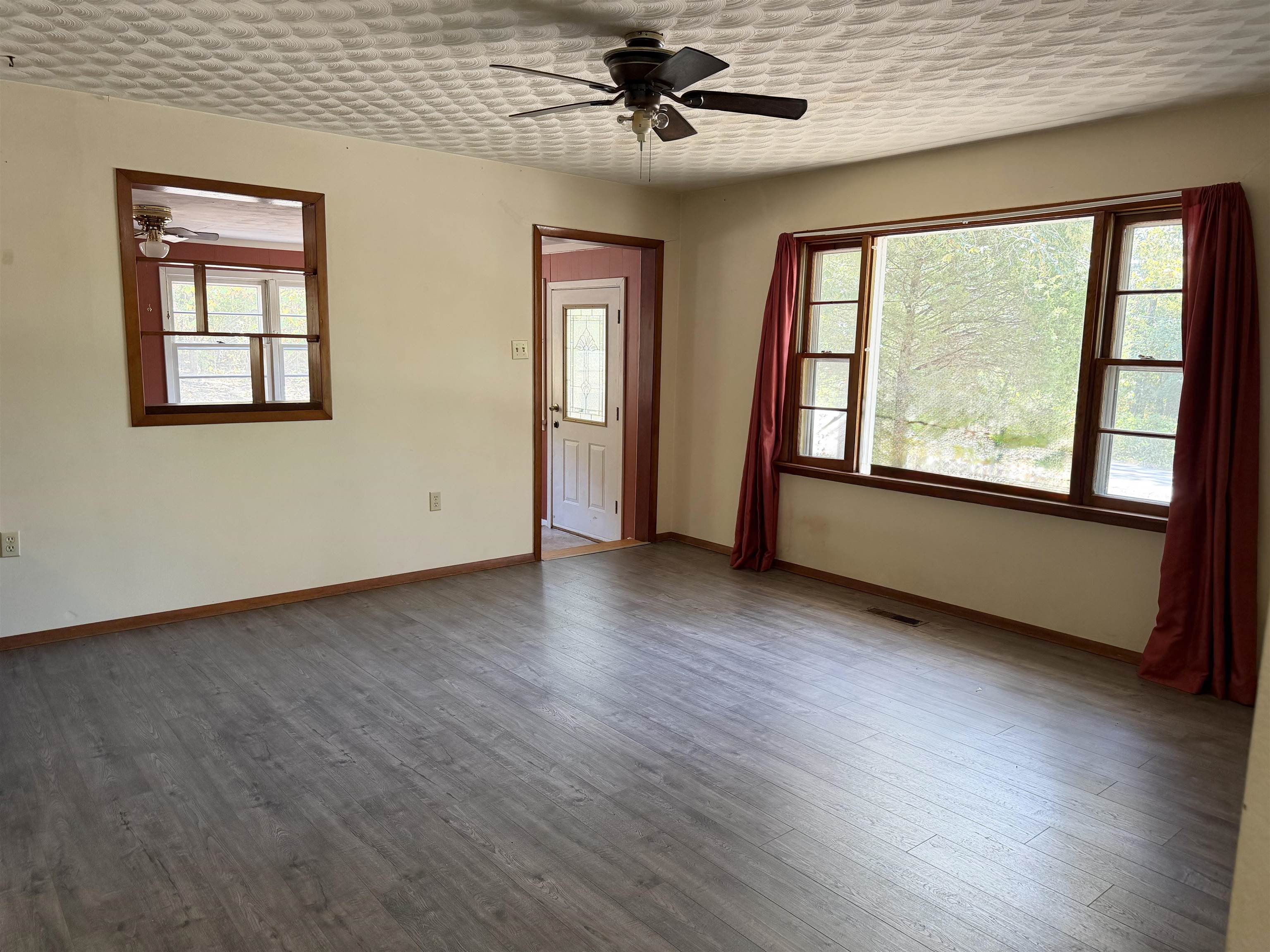 75 Shoshone Drive Property Photo 3