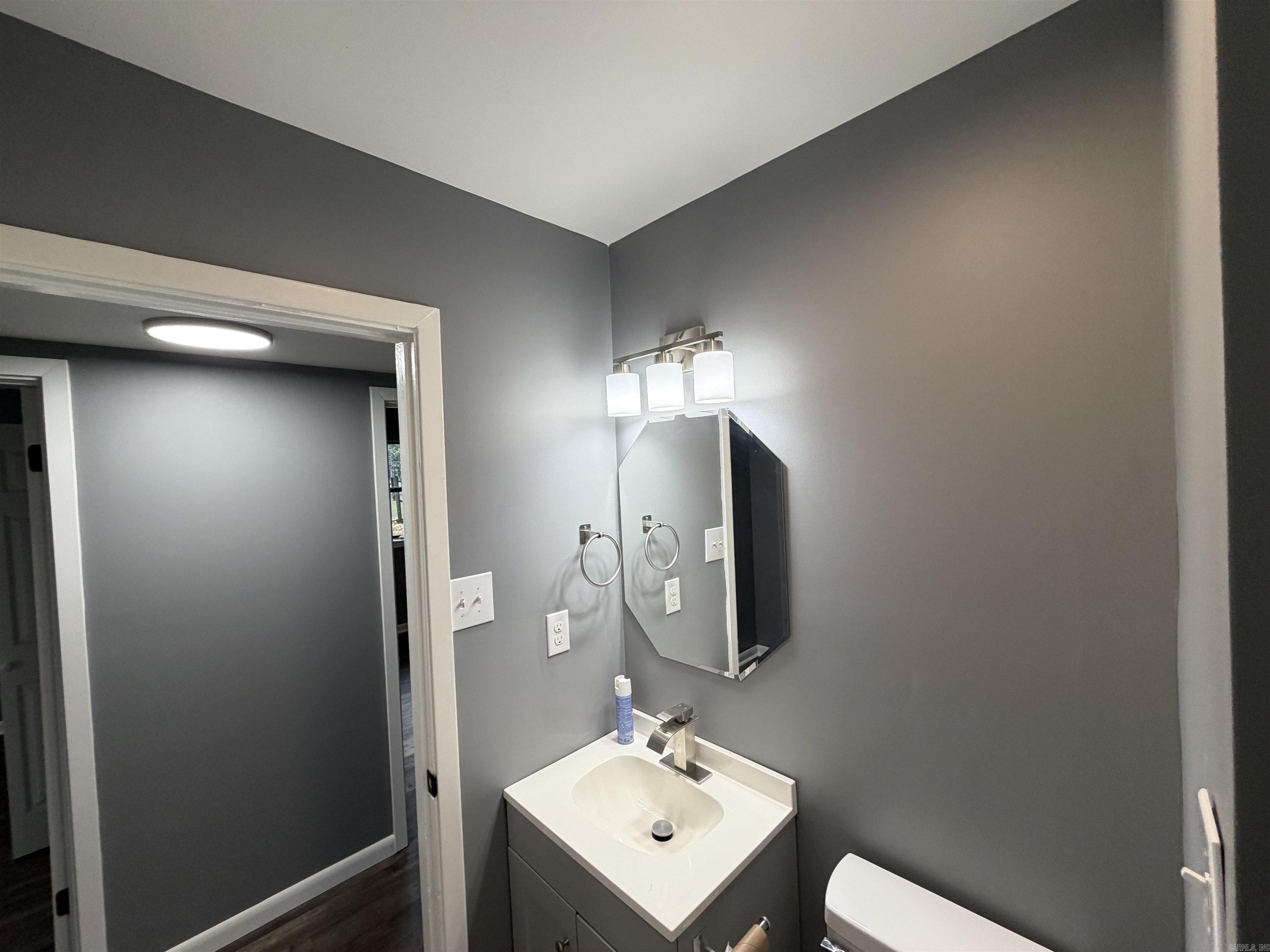 3504 Shamrock Drive Property Photo 18