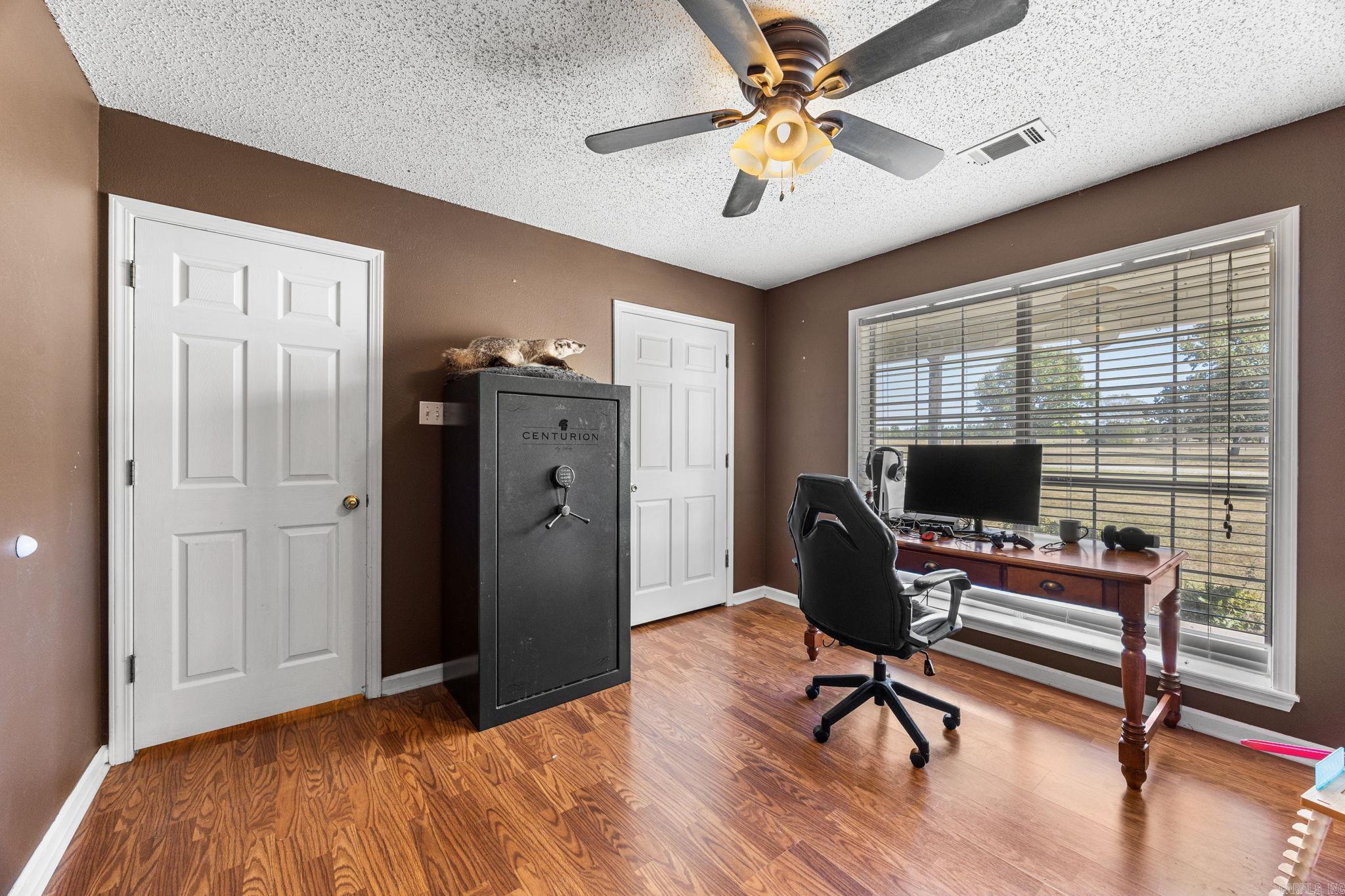 141 Pony Tail Lane Property Photo 32