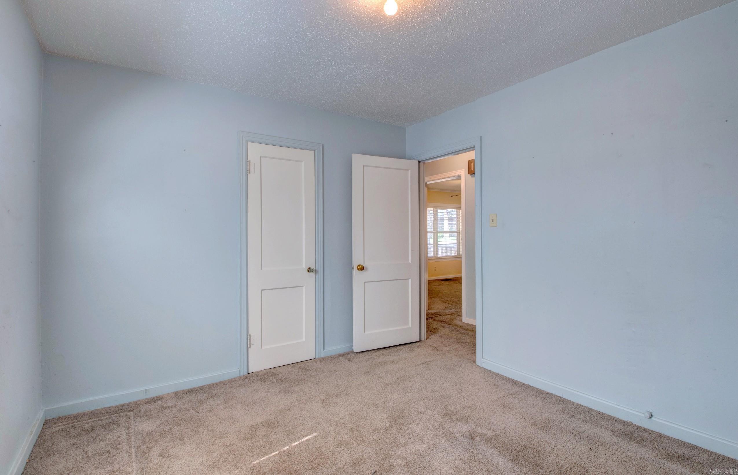 809 N Pierce Street Property Photo 14