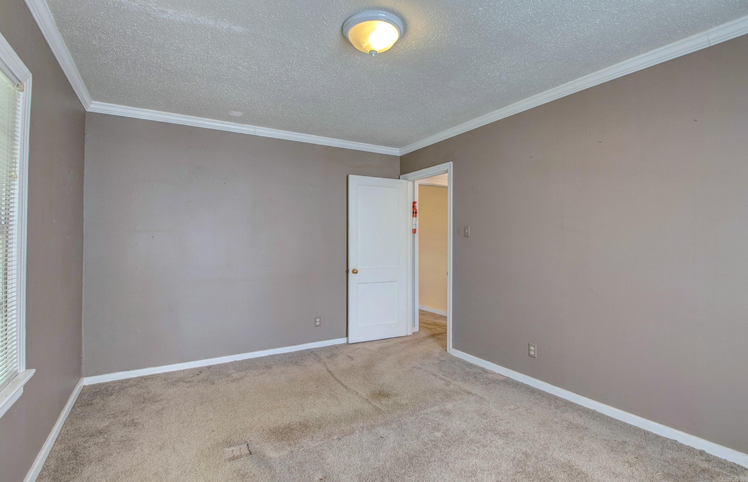 809 N Pierce Street Property Photo 16