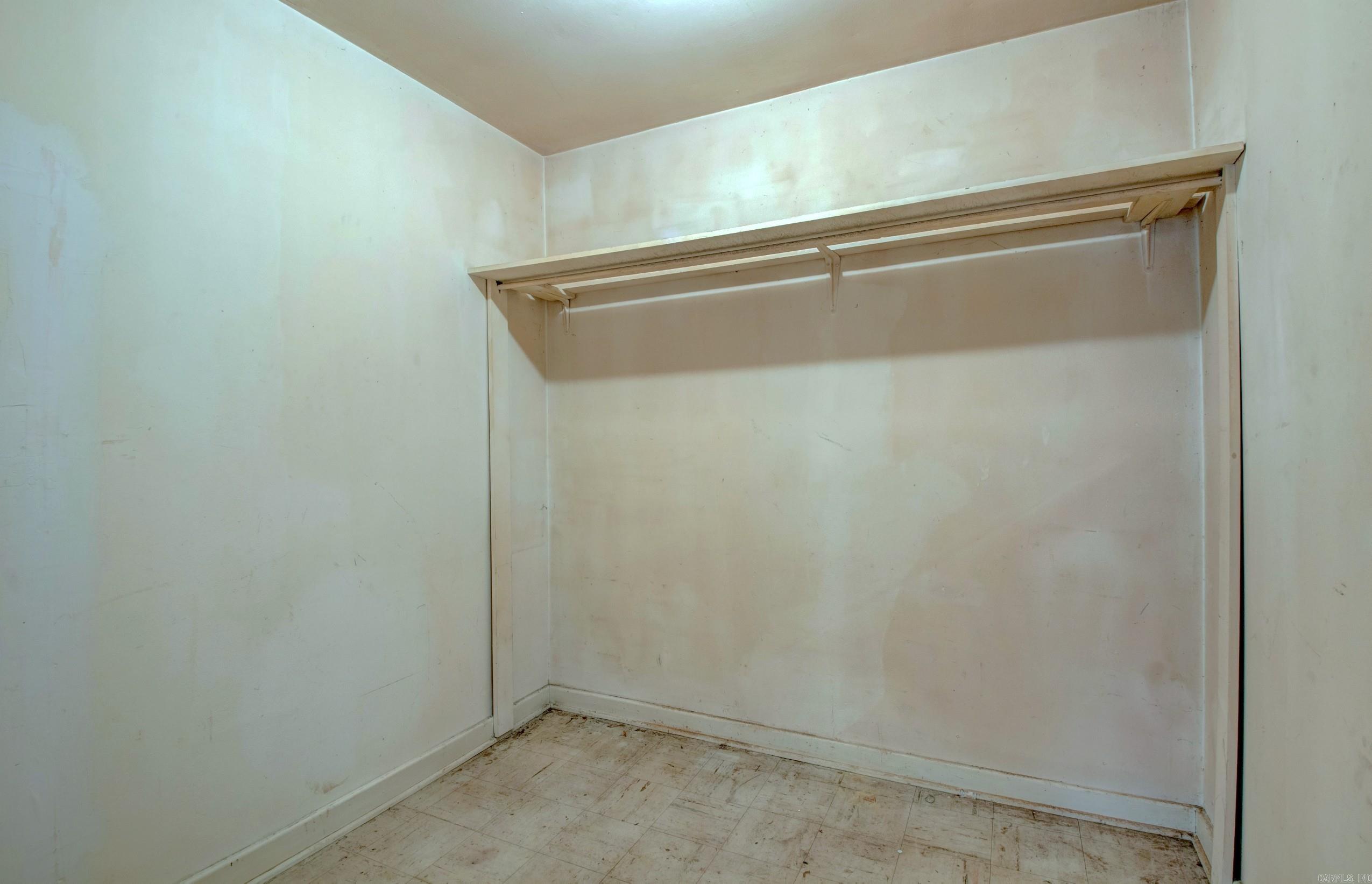 809 N Pierce Street Property Photo 18