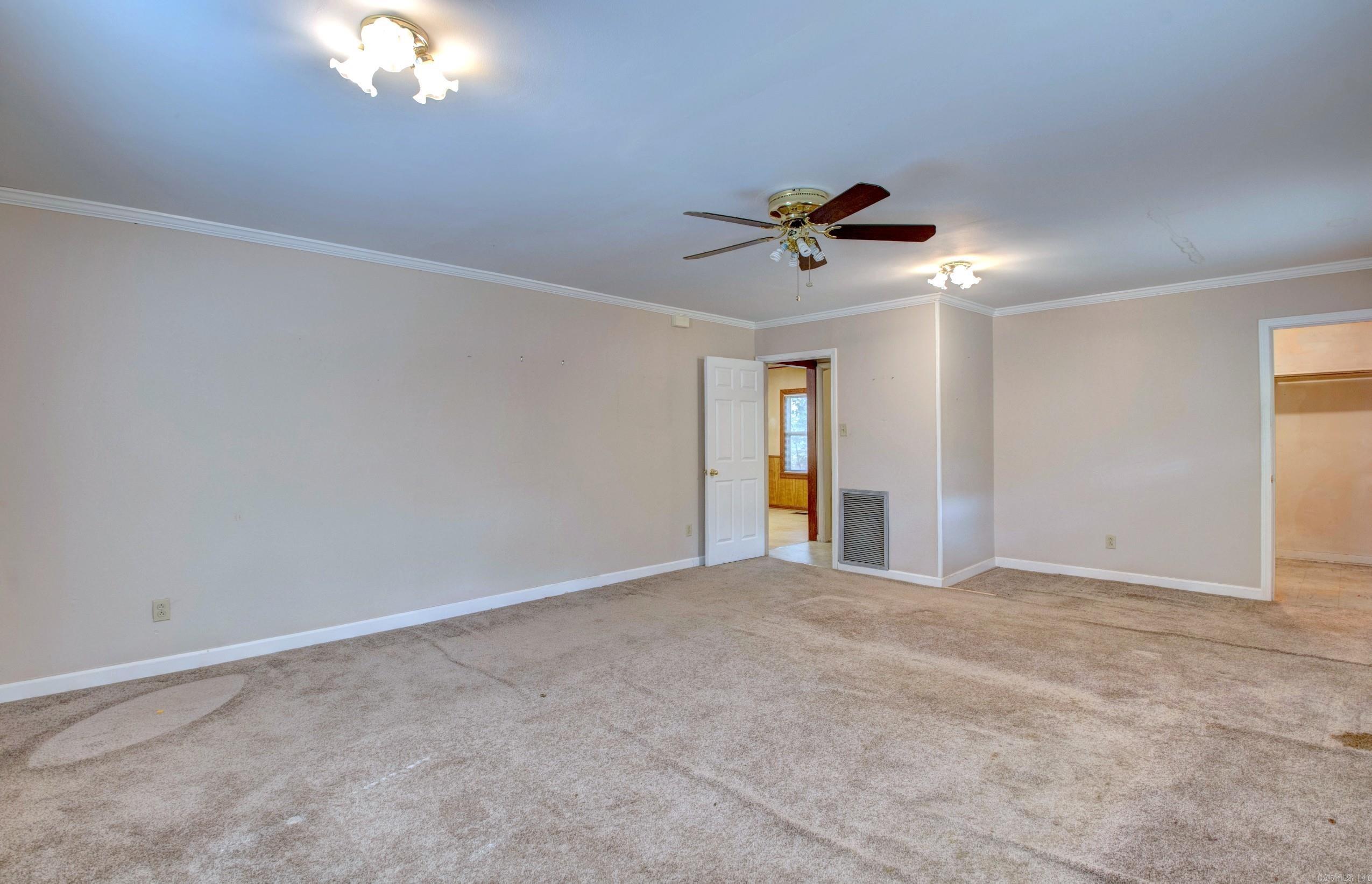 809 N Pierce Street Property Photo 20