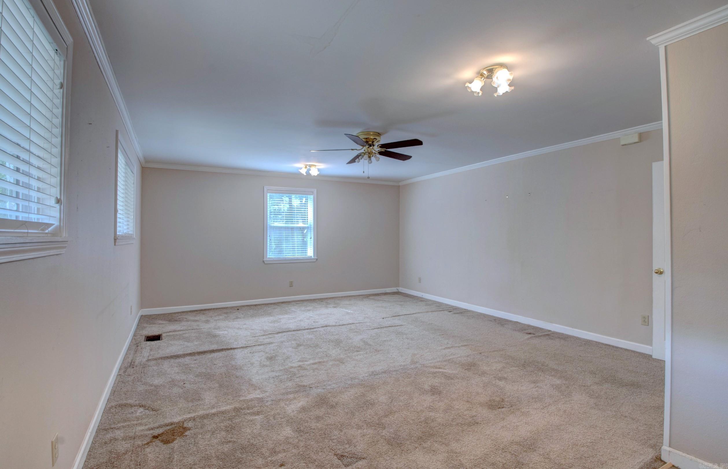 809 N Pierce Street Property Photo 21