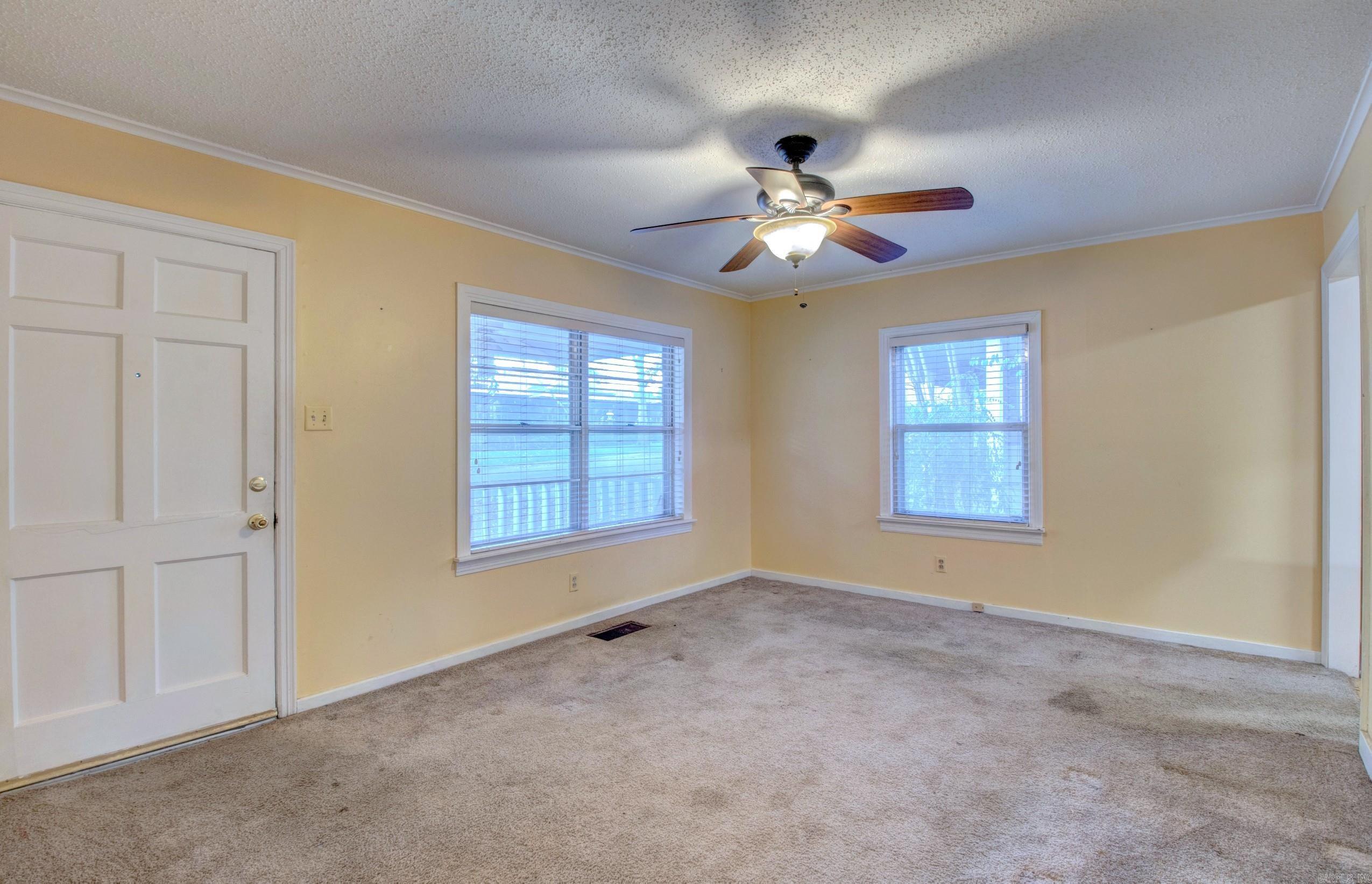 809 N Pierce Street Property Photo 27
