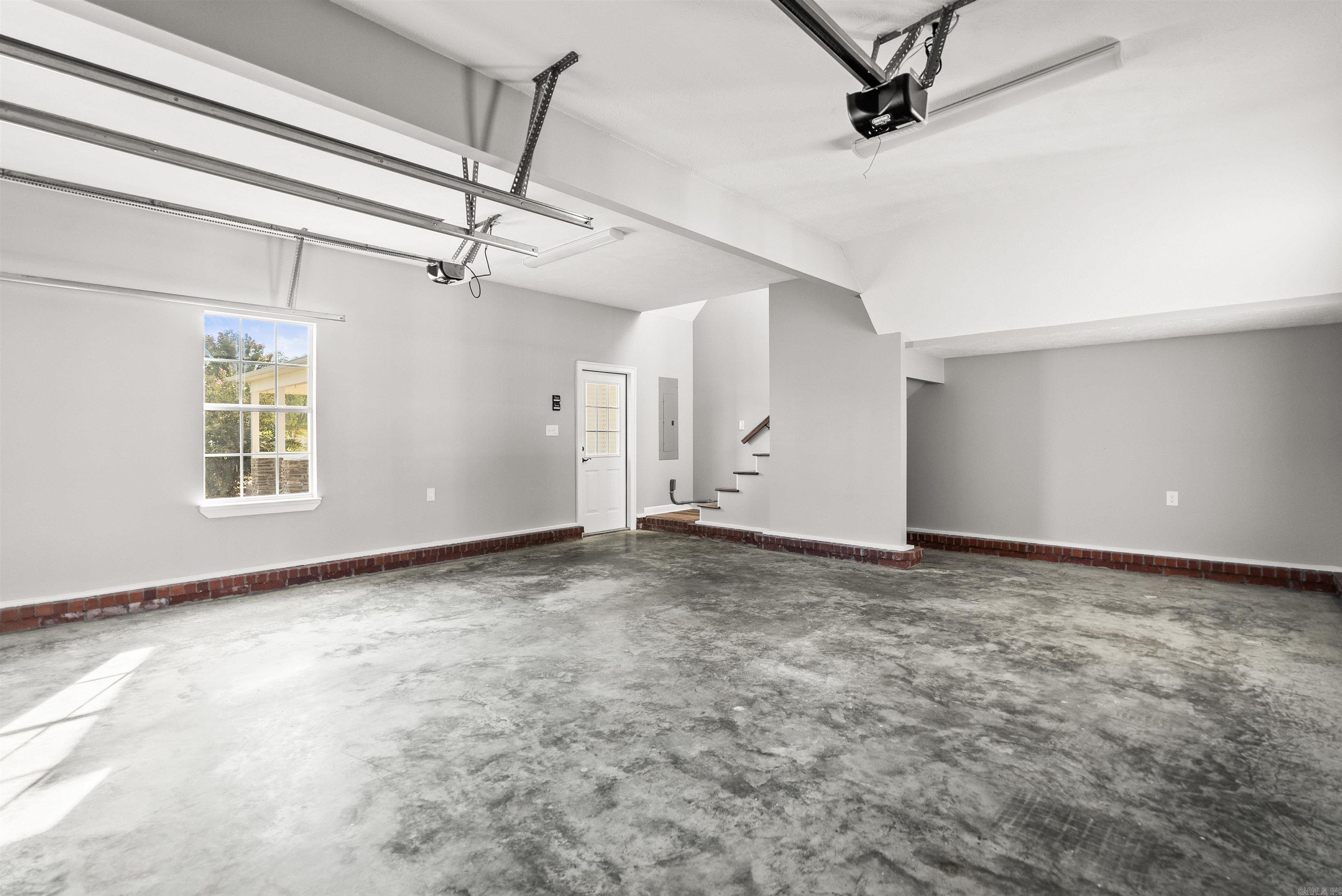 337 Meadow Brook Drive Property Photo 29