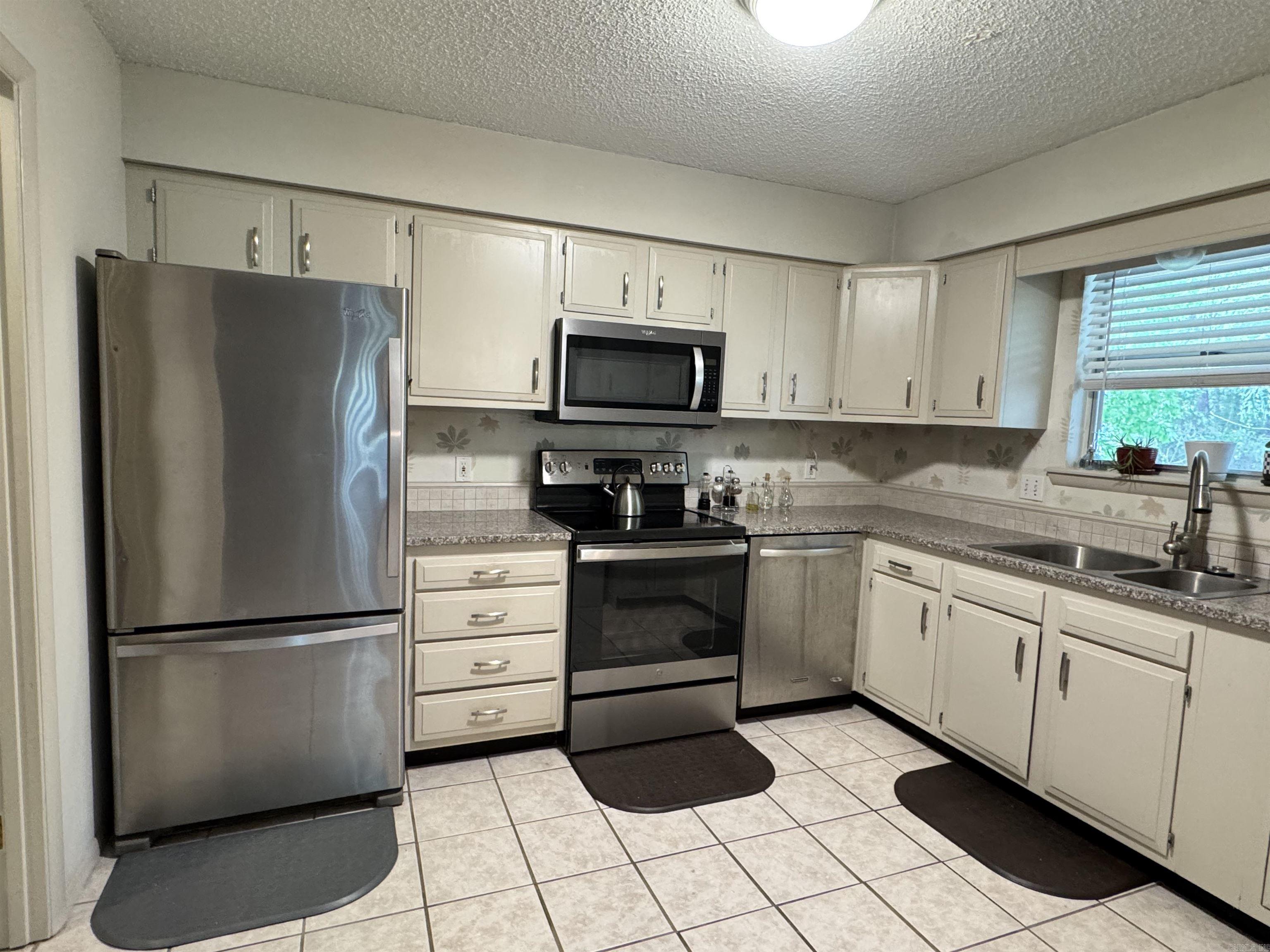 160 Cooper Street 21-c Property Photo 14