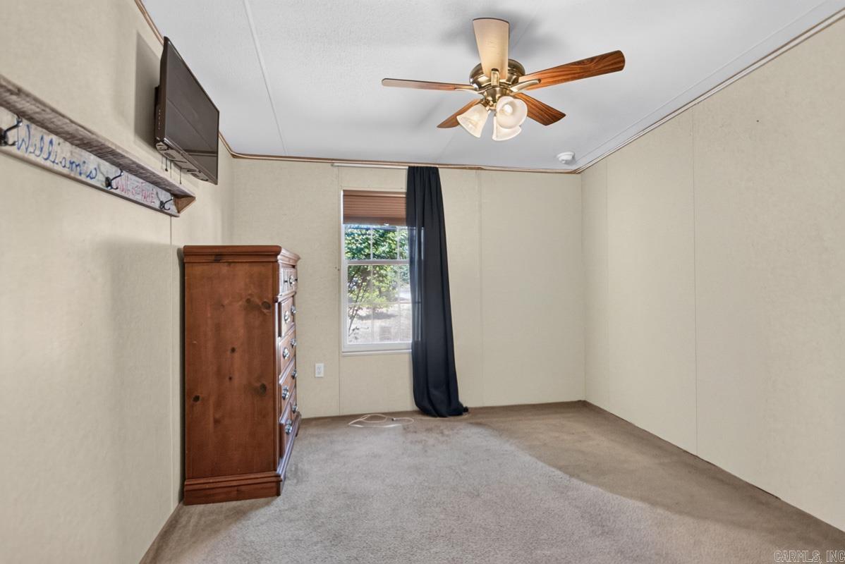 237 Alex Loop Property Photo 22