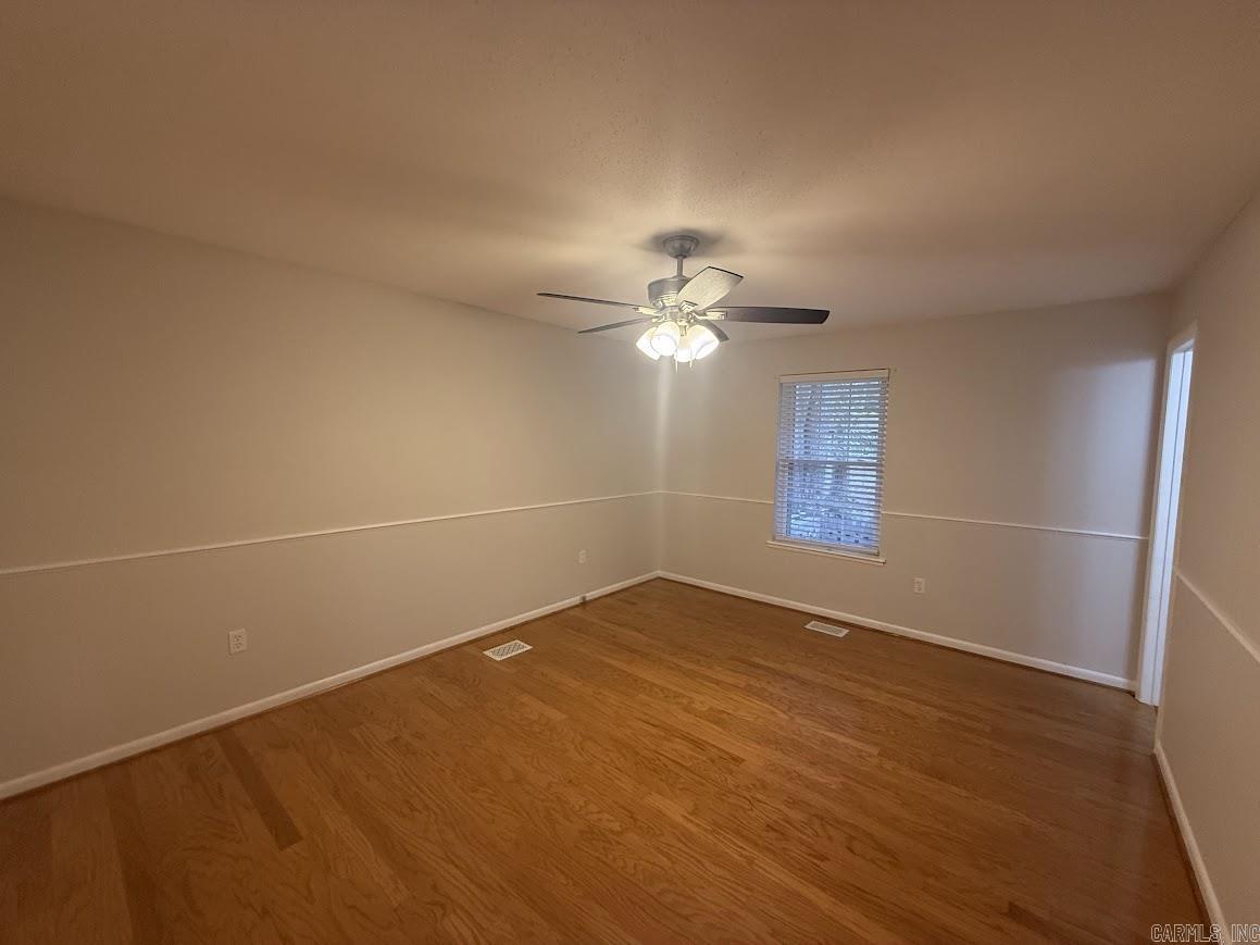 1309 Crest Circle Property Photo 5
