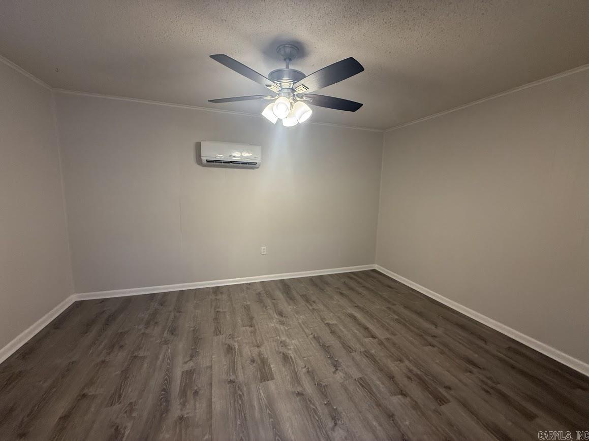 1309 Crest Circle Property Photo 24