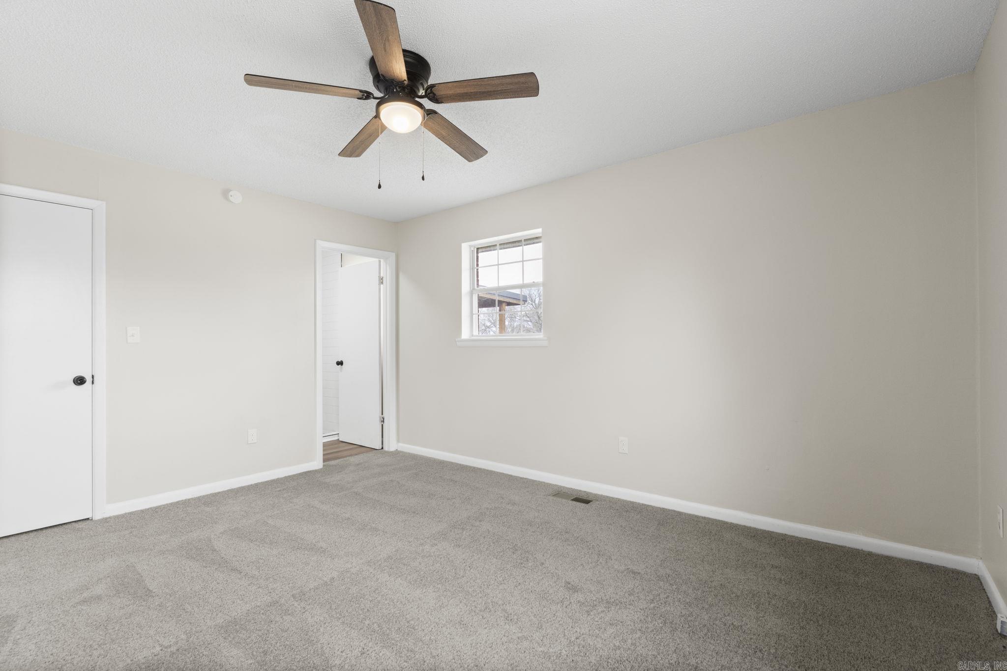 110 W Alabama Street Property Photo 20
