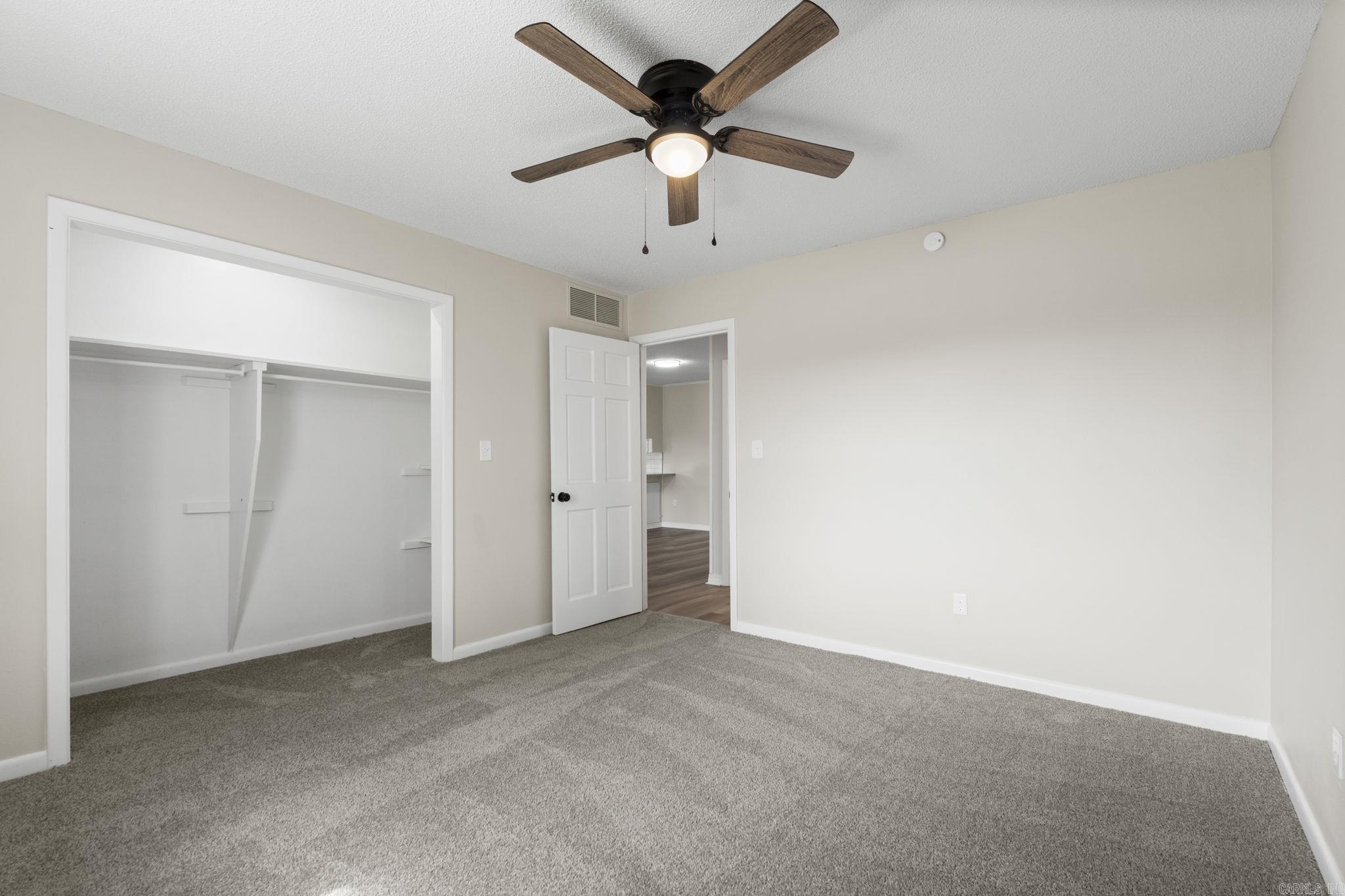 110 W Alabama Street Property Photo 31