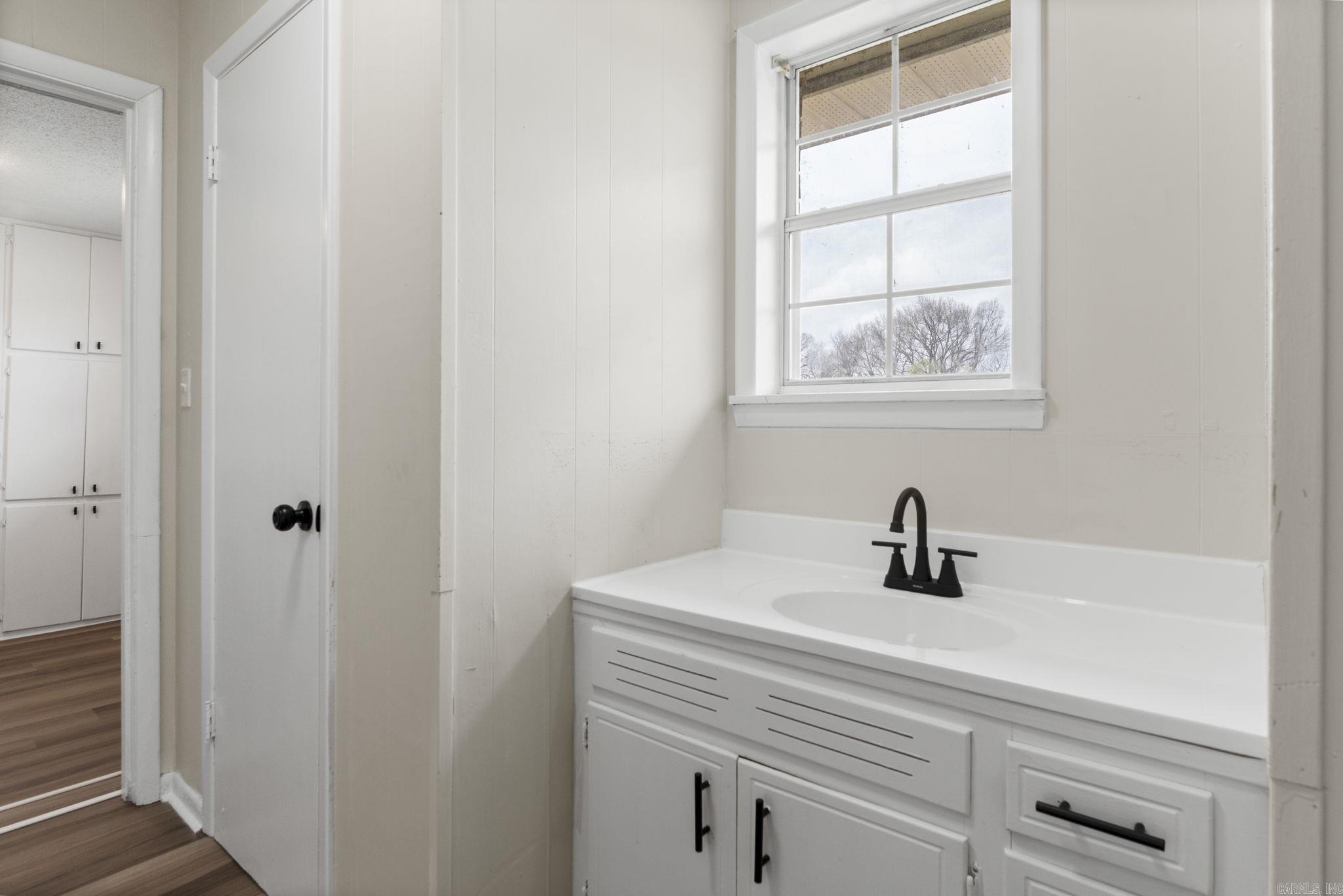 110 W Alabama Street Property Photo 33