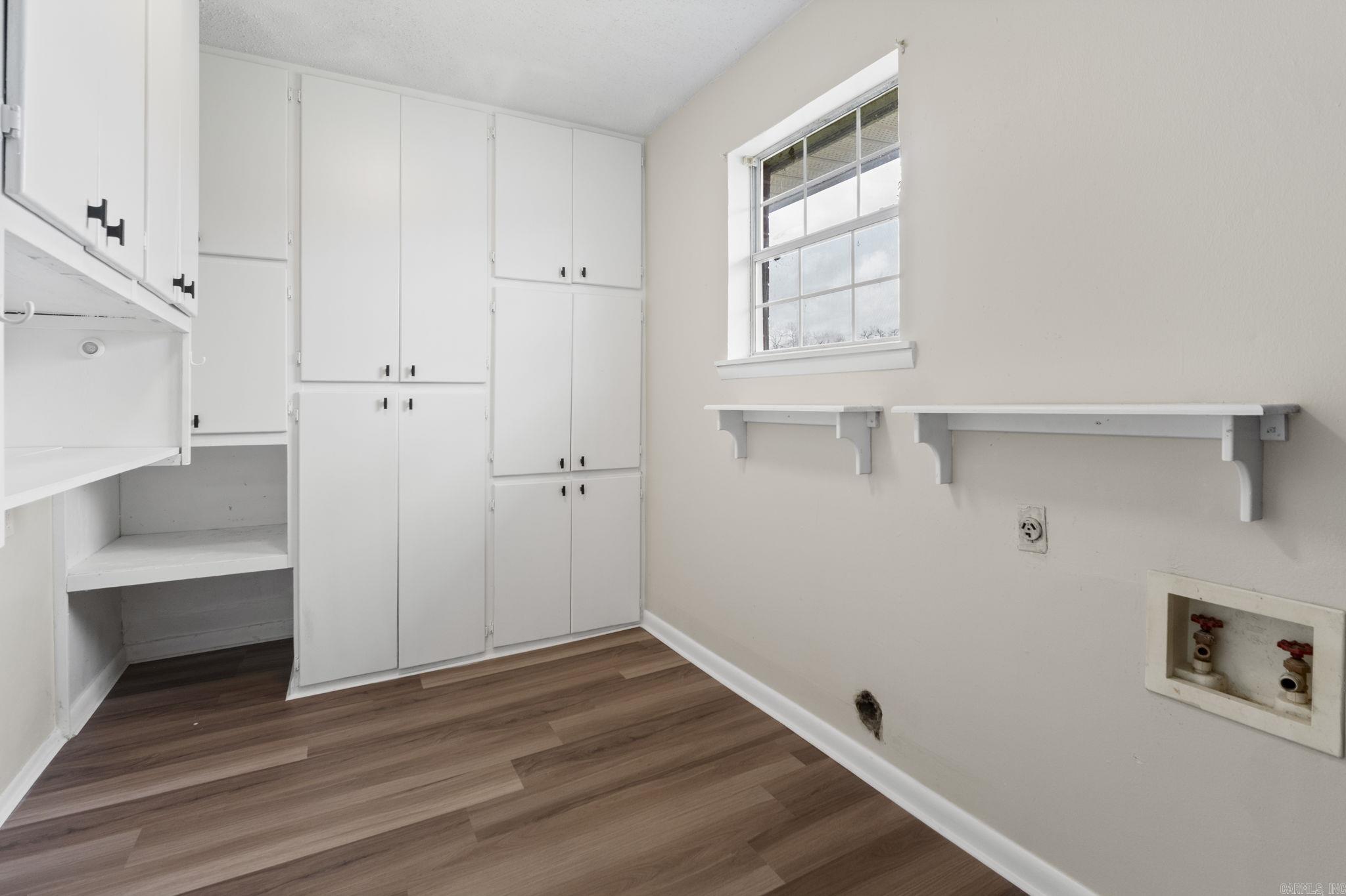 110 W Alabama Street Property Photo 36