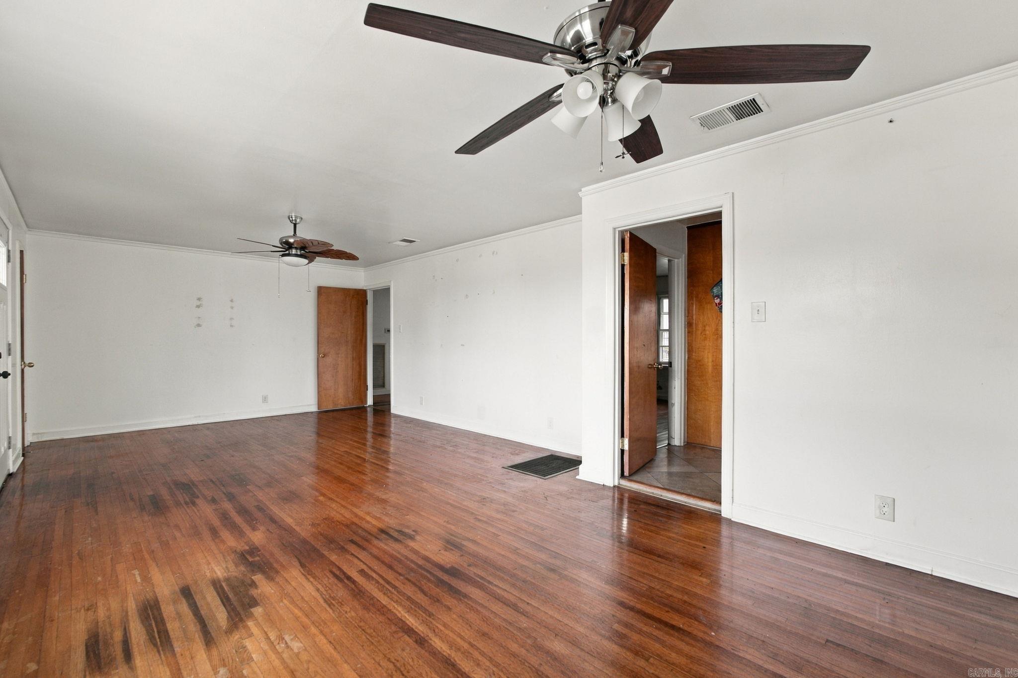 3101 S Gaines Street Property Photo 7