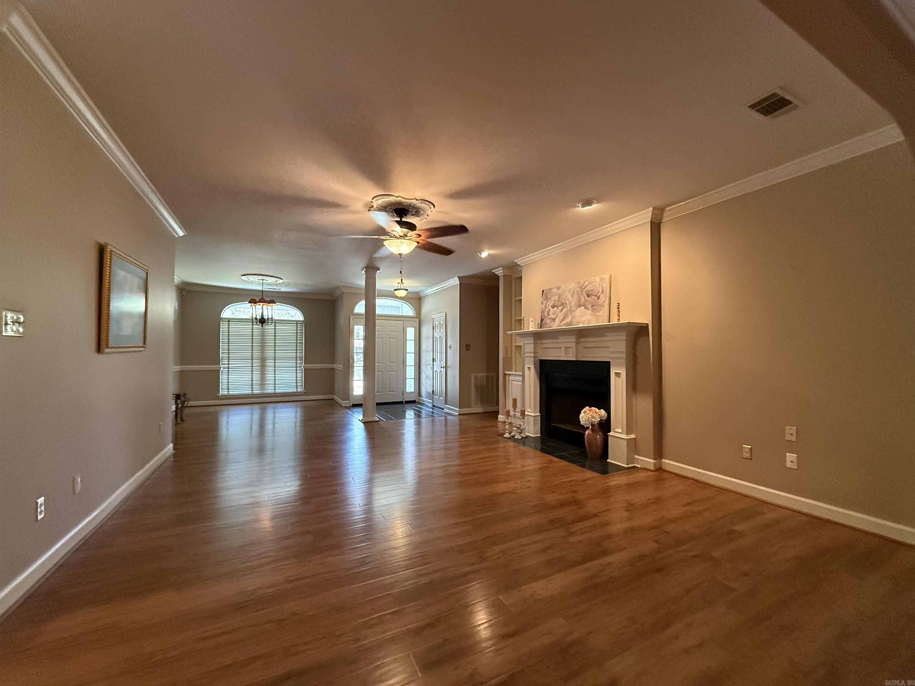 981 Colonial Drive Property Photo 4