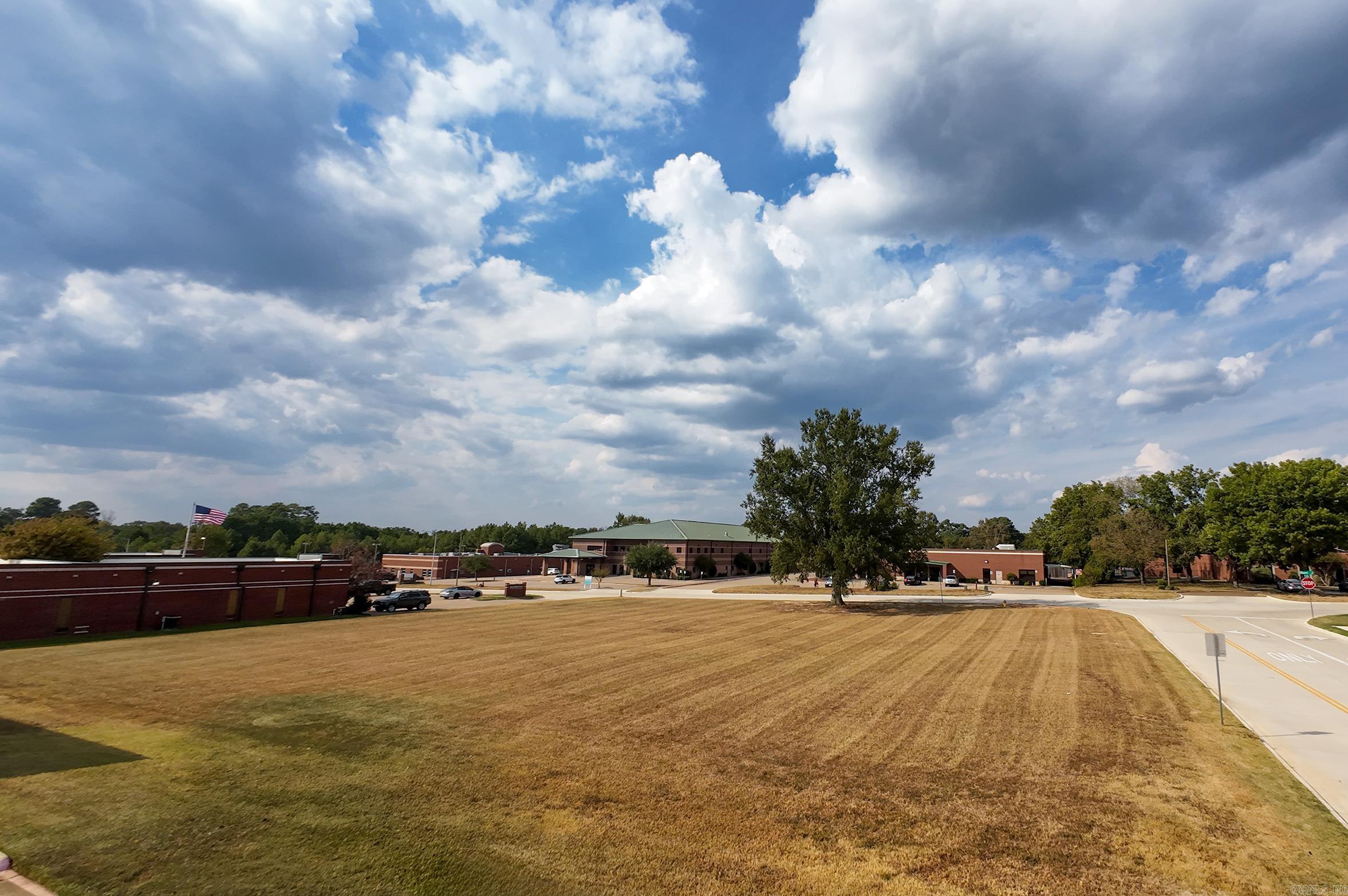Lot 1 Galleria Oaks Property Photo 5