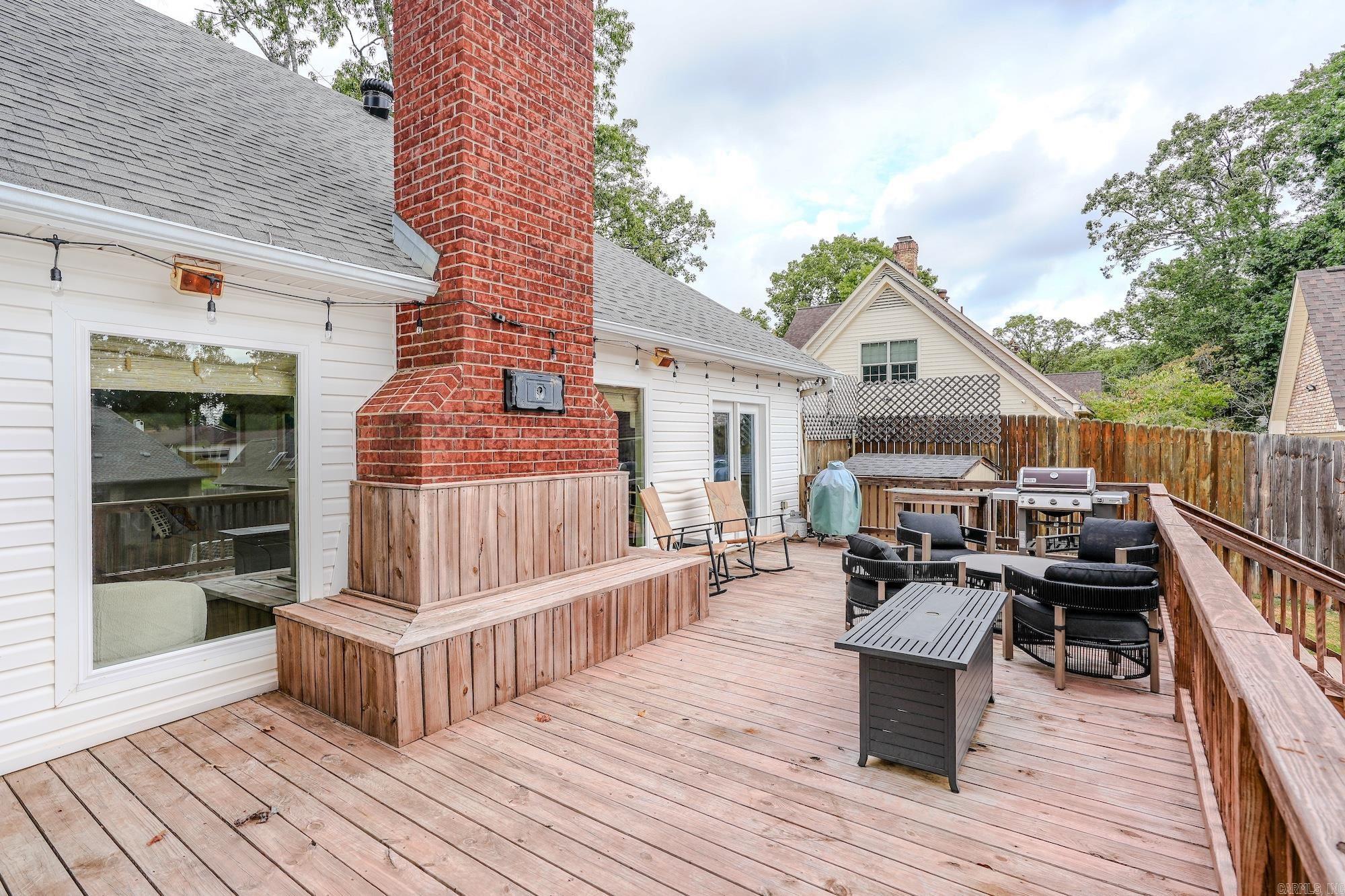 6108 Shadyside Lane Property Photo 9