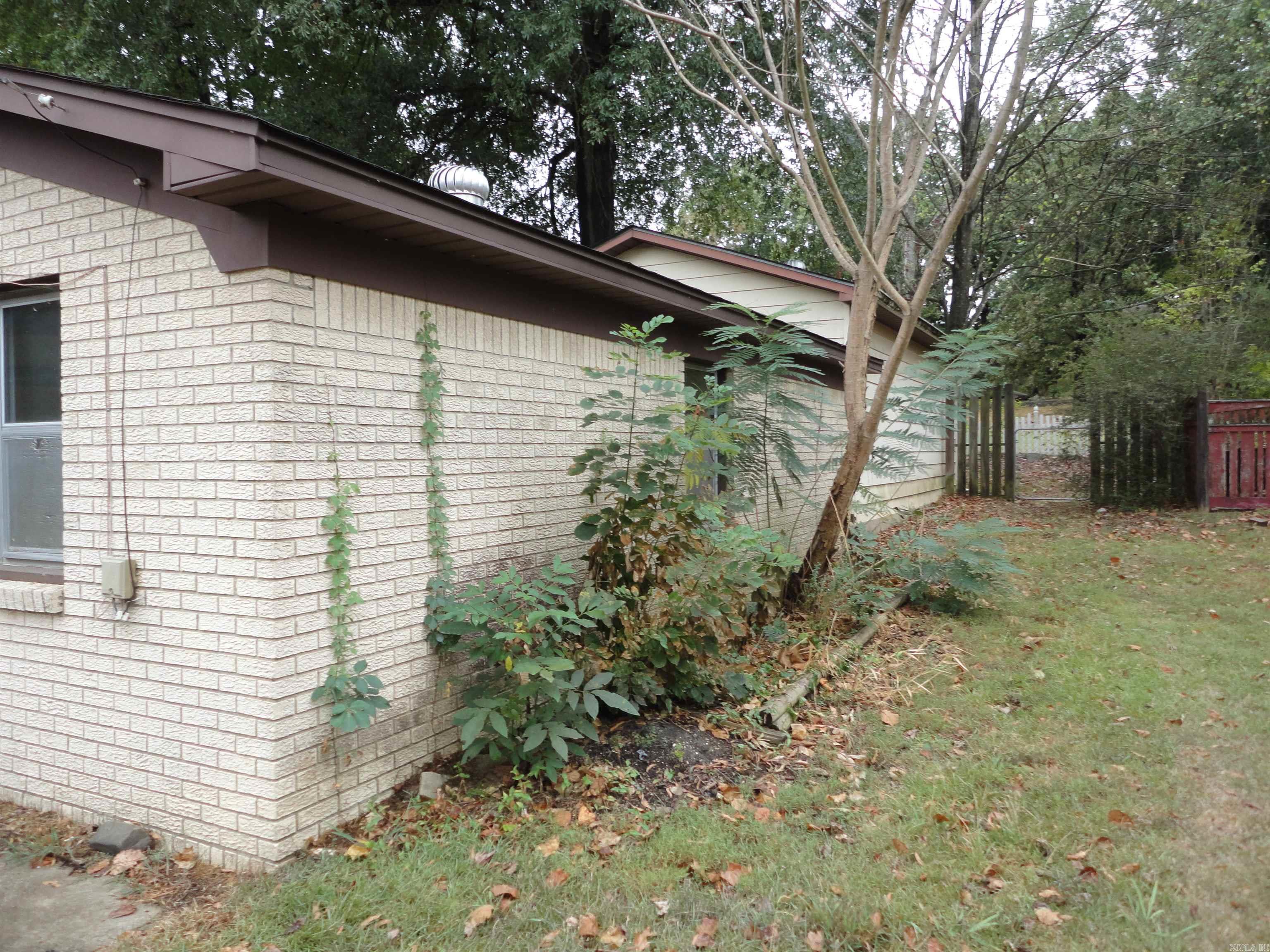 206 S Collison Avenue Property Photo 2