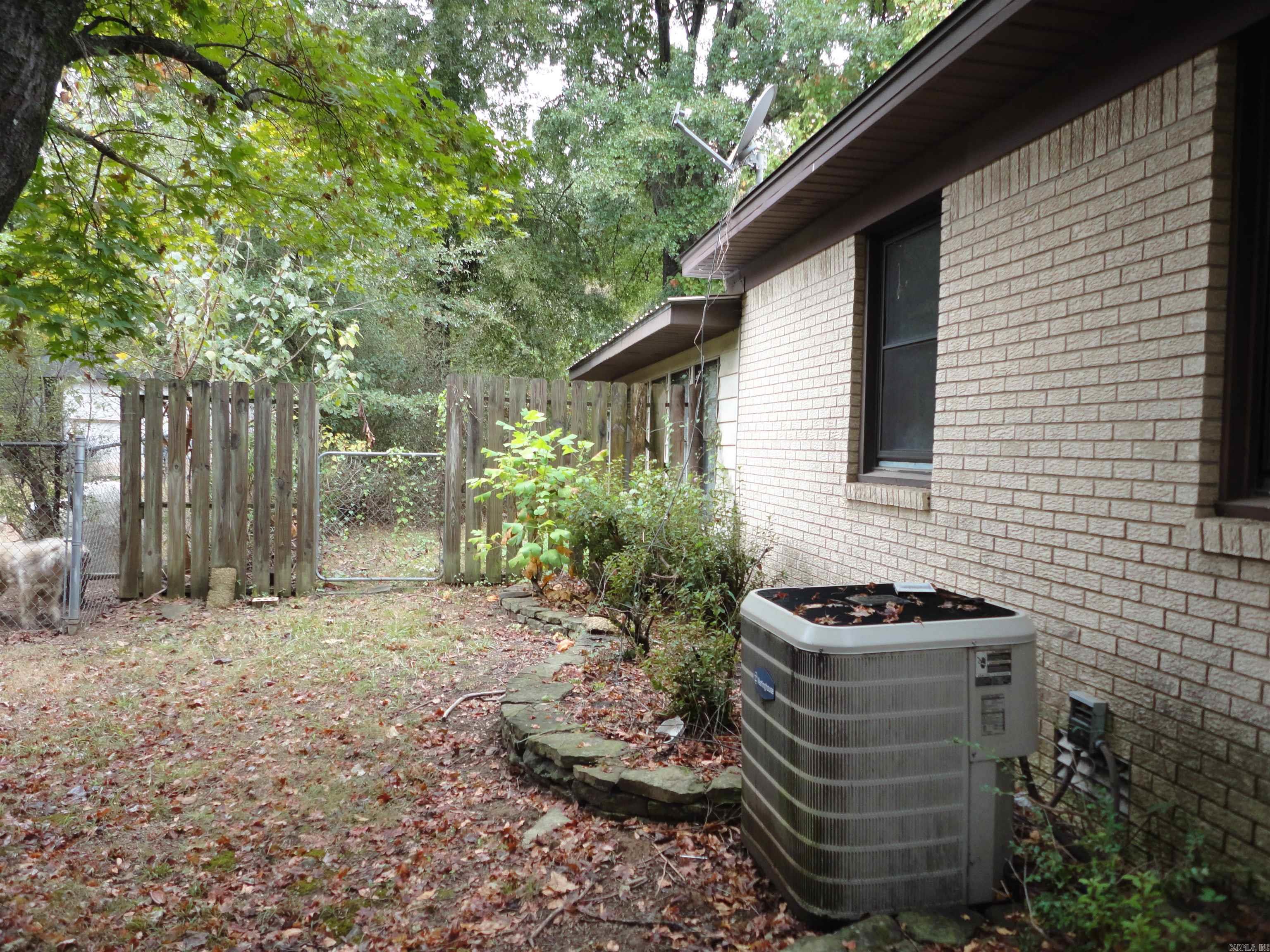 206 S Collison Avenue Property Photo 4