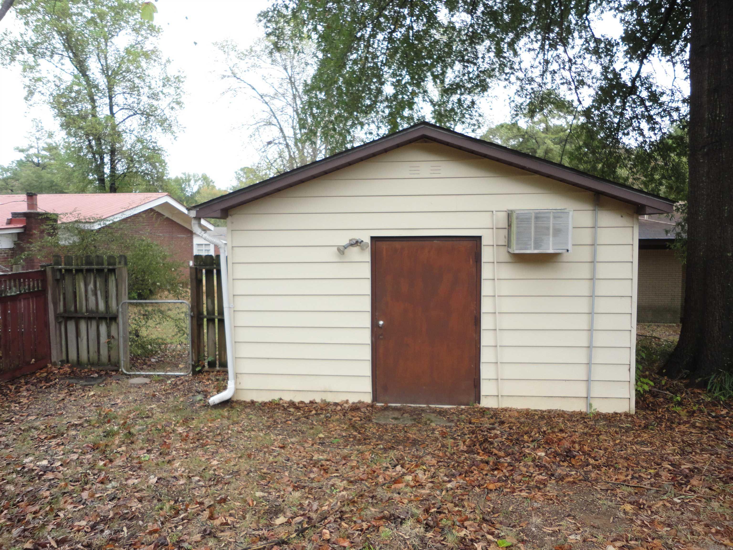 206 S Collison Avenue Property Photo 9