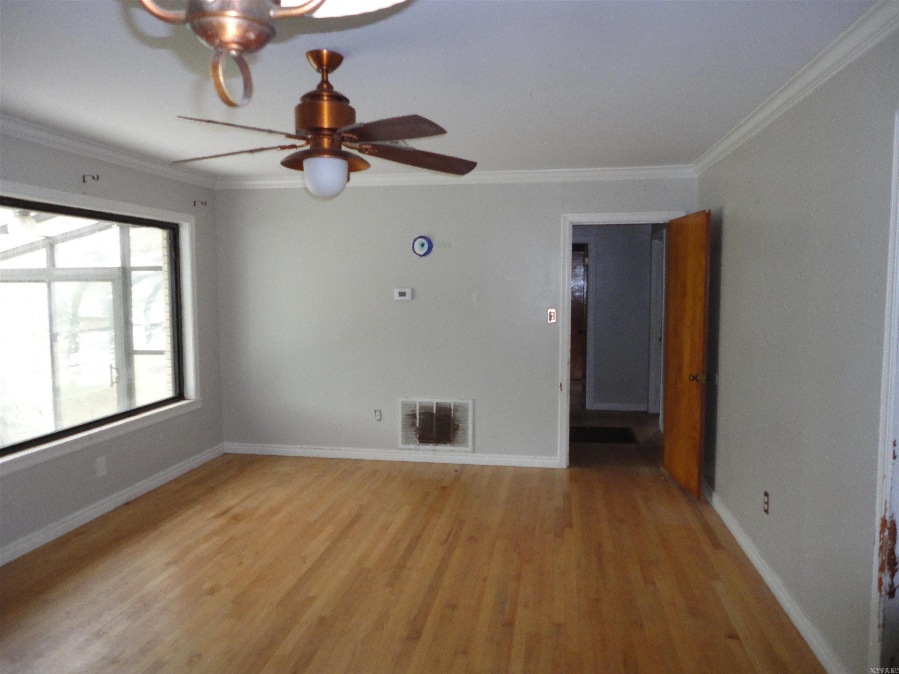 206 S Collison Avenue Property Photo 13