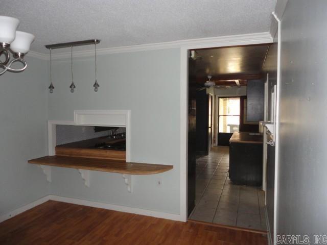 206 S Collison Avenue Property Photo 15