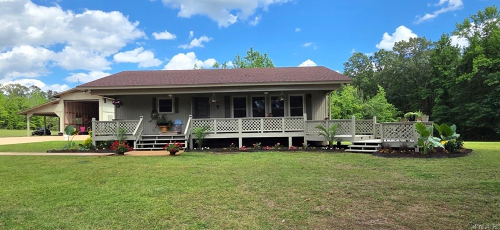 160 Clark Lane Property Photo 1