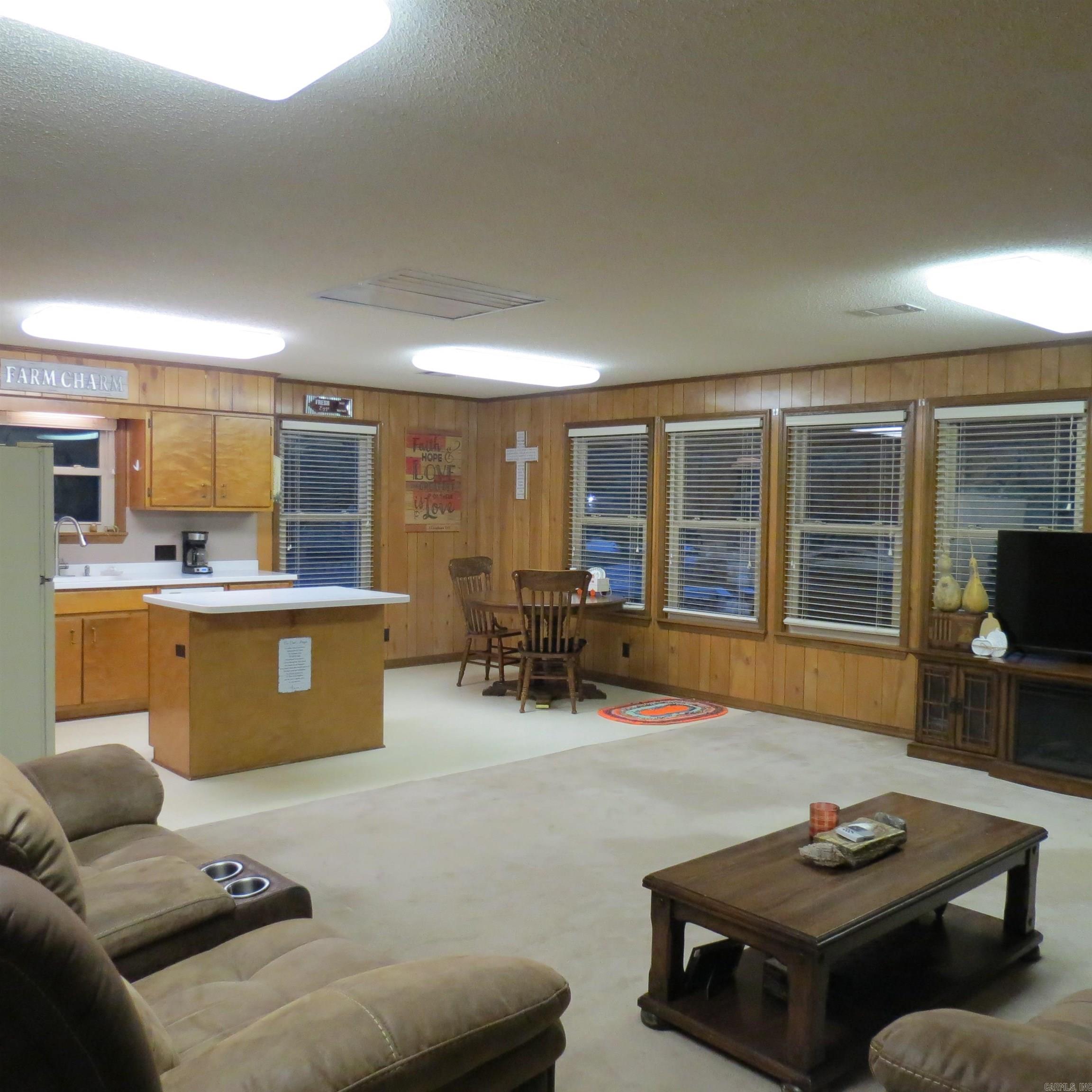 160 Clark Lane Property Photo 9