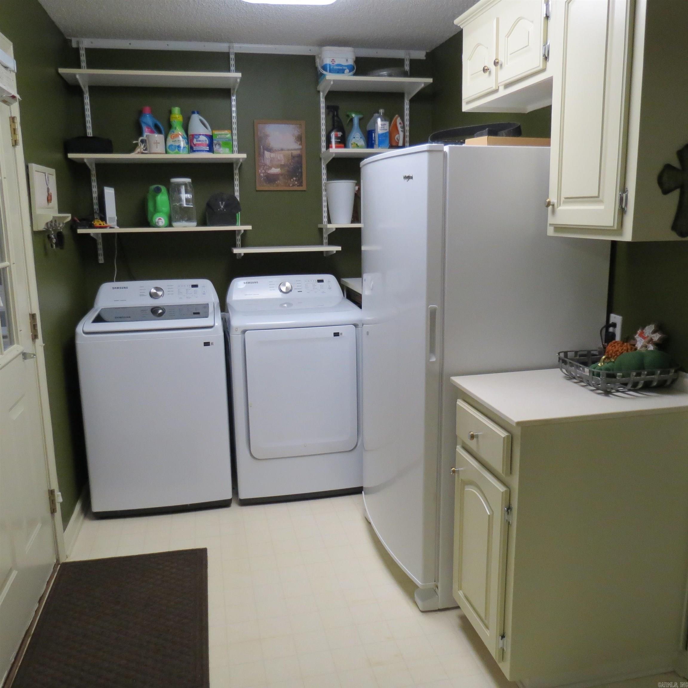 160 Clark Lane Property Photo 14