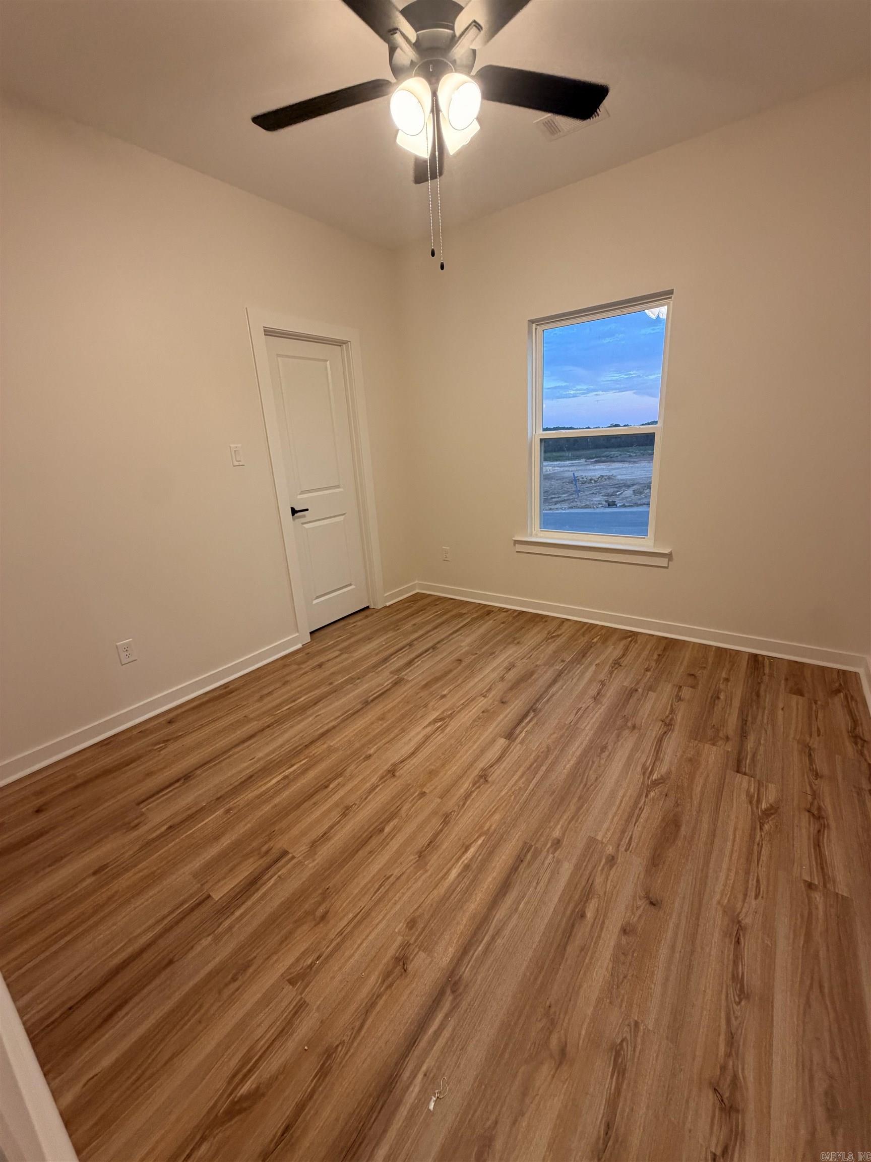 342 Everest Street Property Photo 6