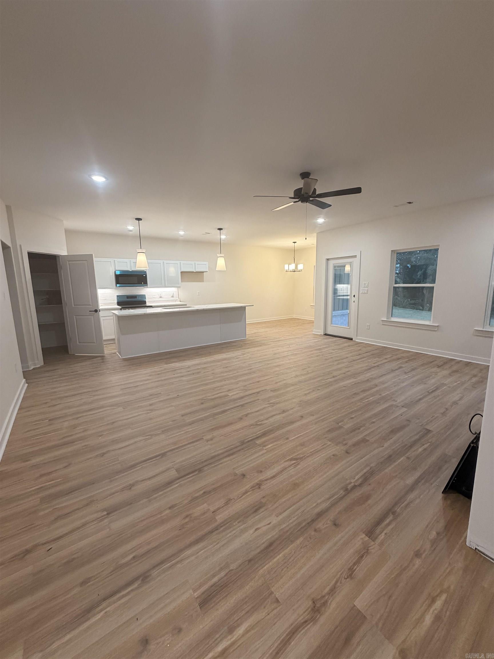 334 Everest Street Property Photo 9