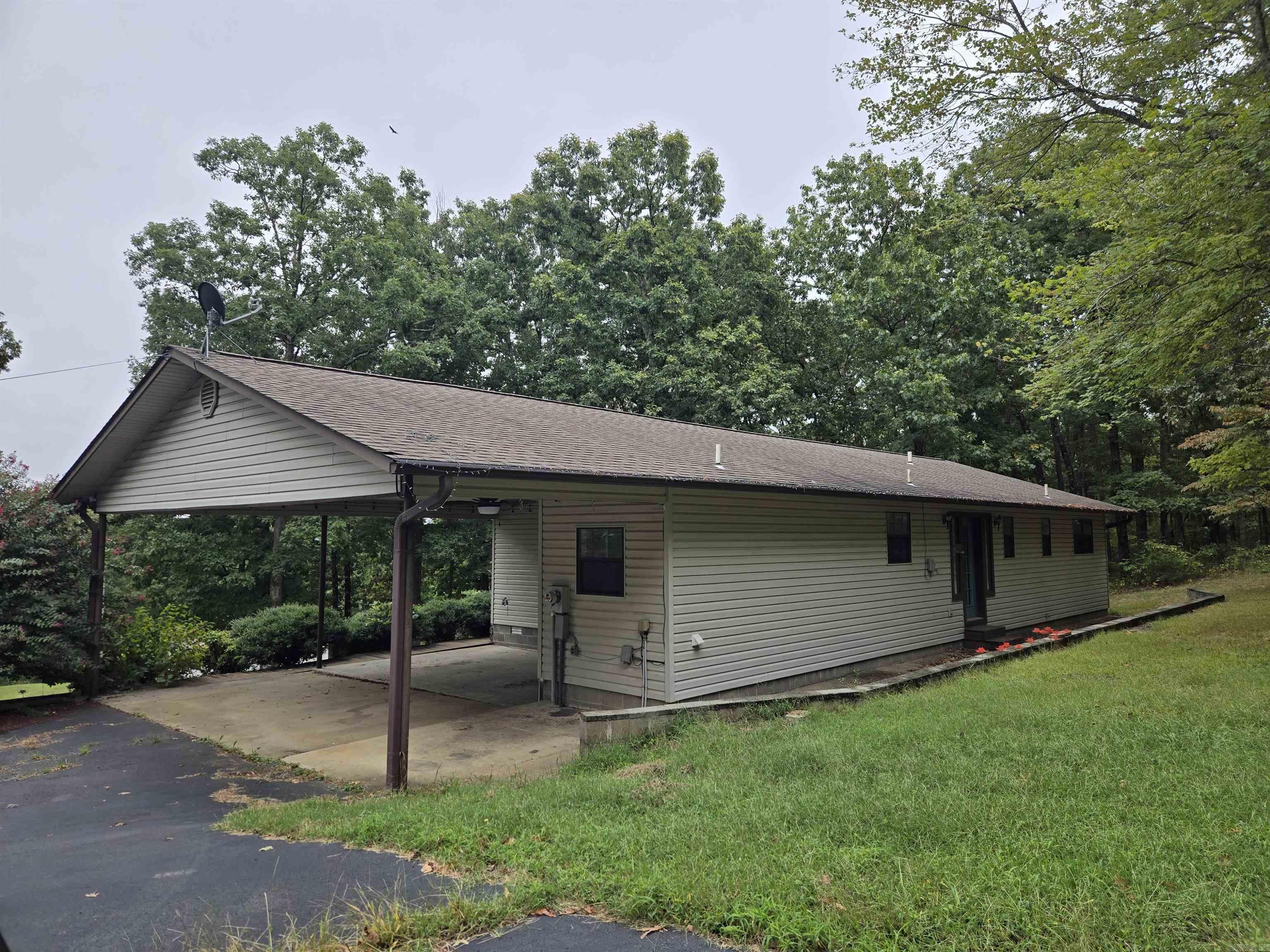 361 Radio Property Photo 5