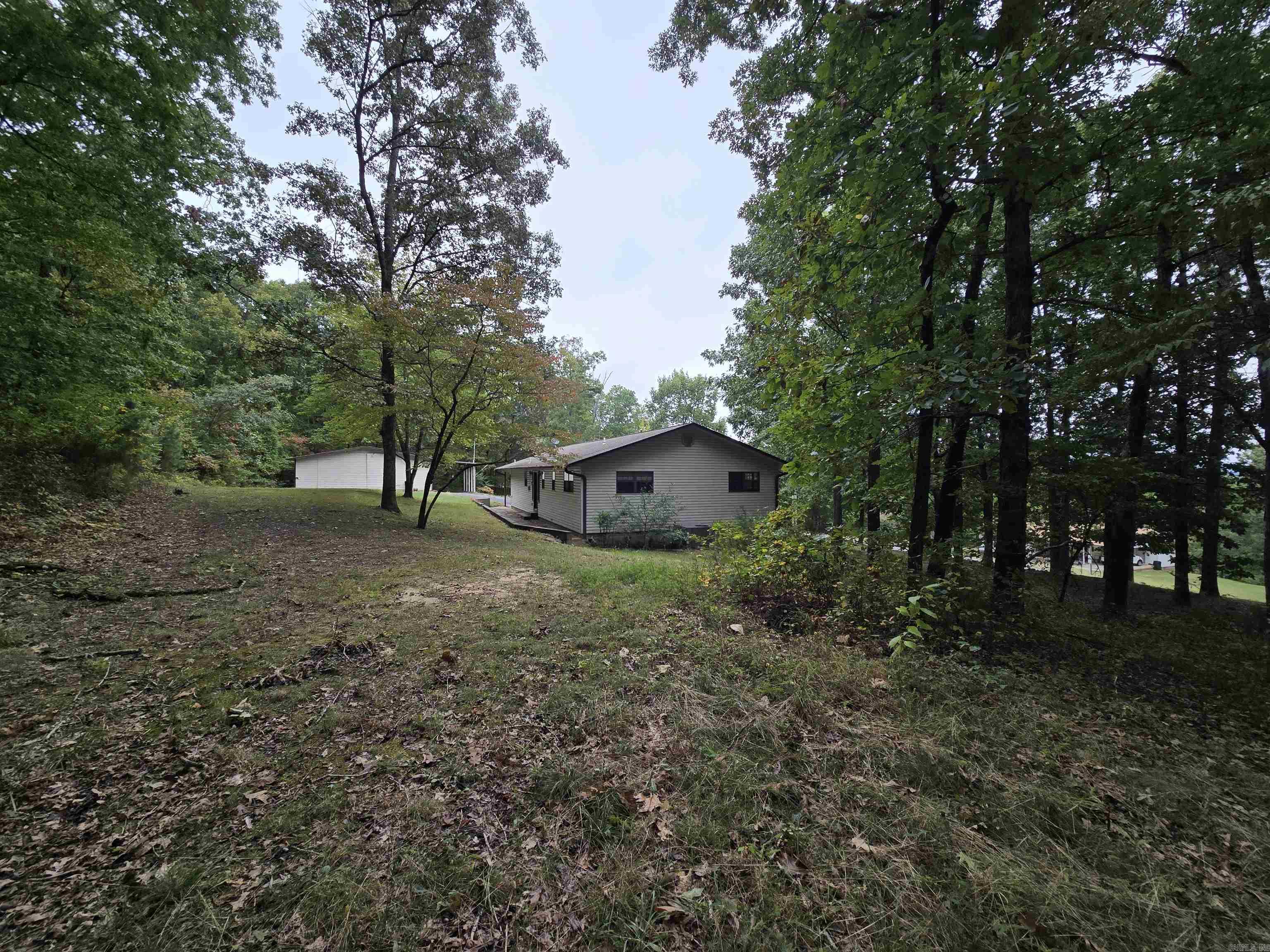 361 Radio Property Photo 11