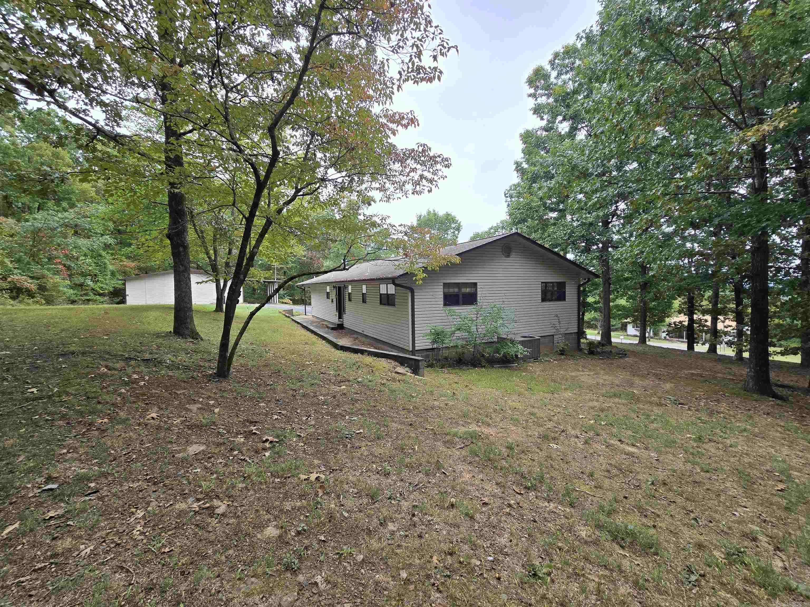 361 Radio Property Photo 12