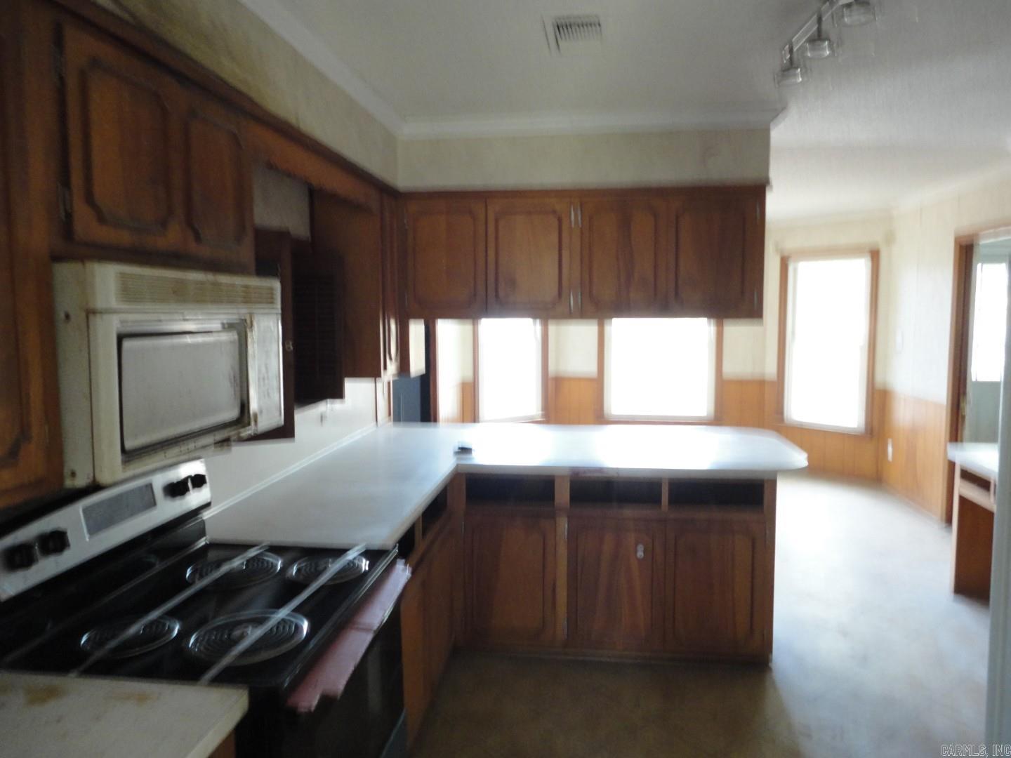 3720 Ryburn Road Property Photo 8