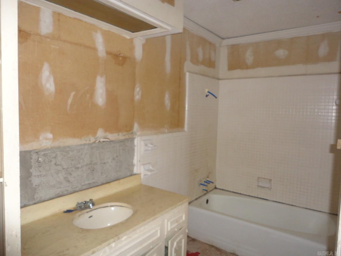 3720 Ryburn Road Property Photo 15