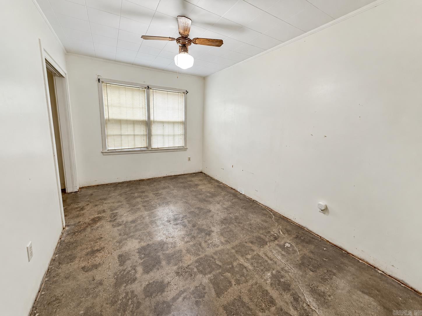 1529 Center Street Property Photo 7