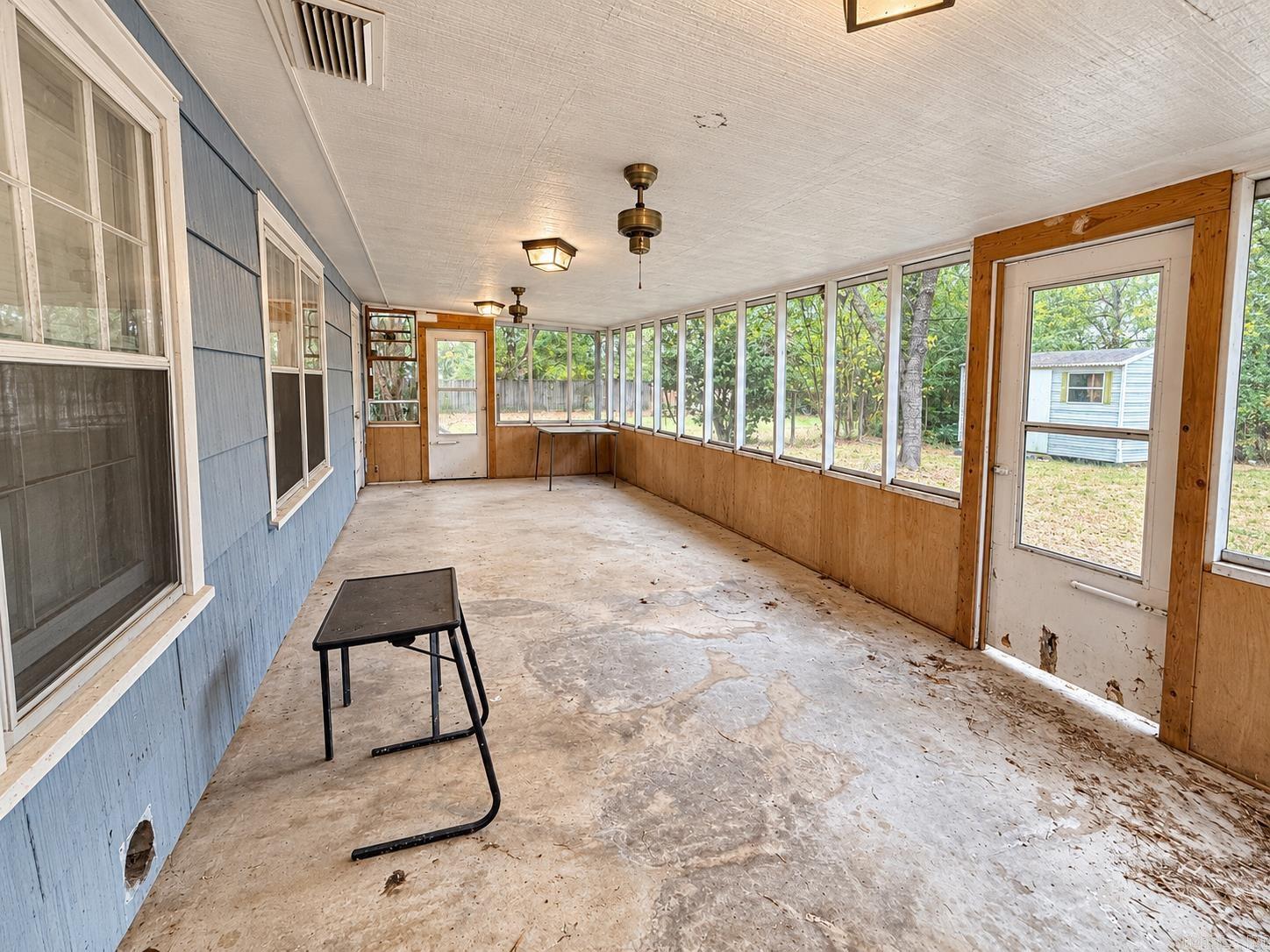 1529 Center Street Property Photo 16
