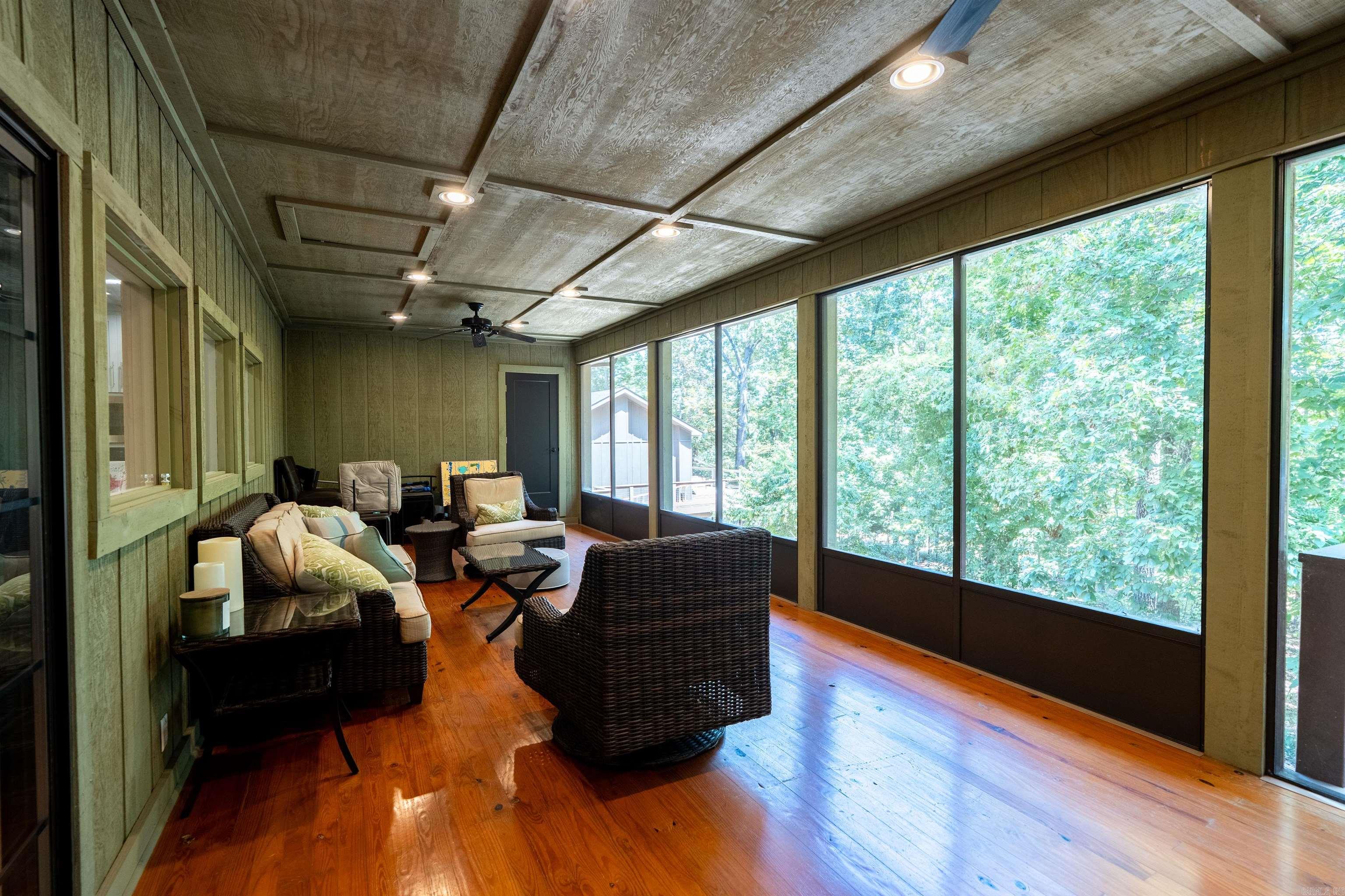 916 Sugar Maple Drive Property Photo 16