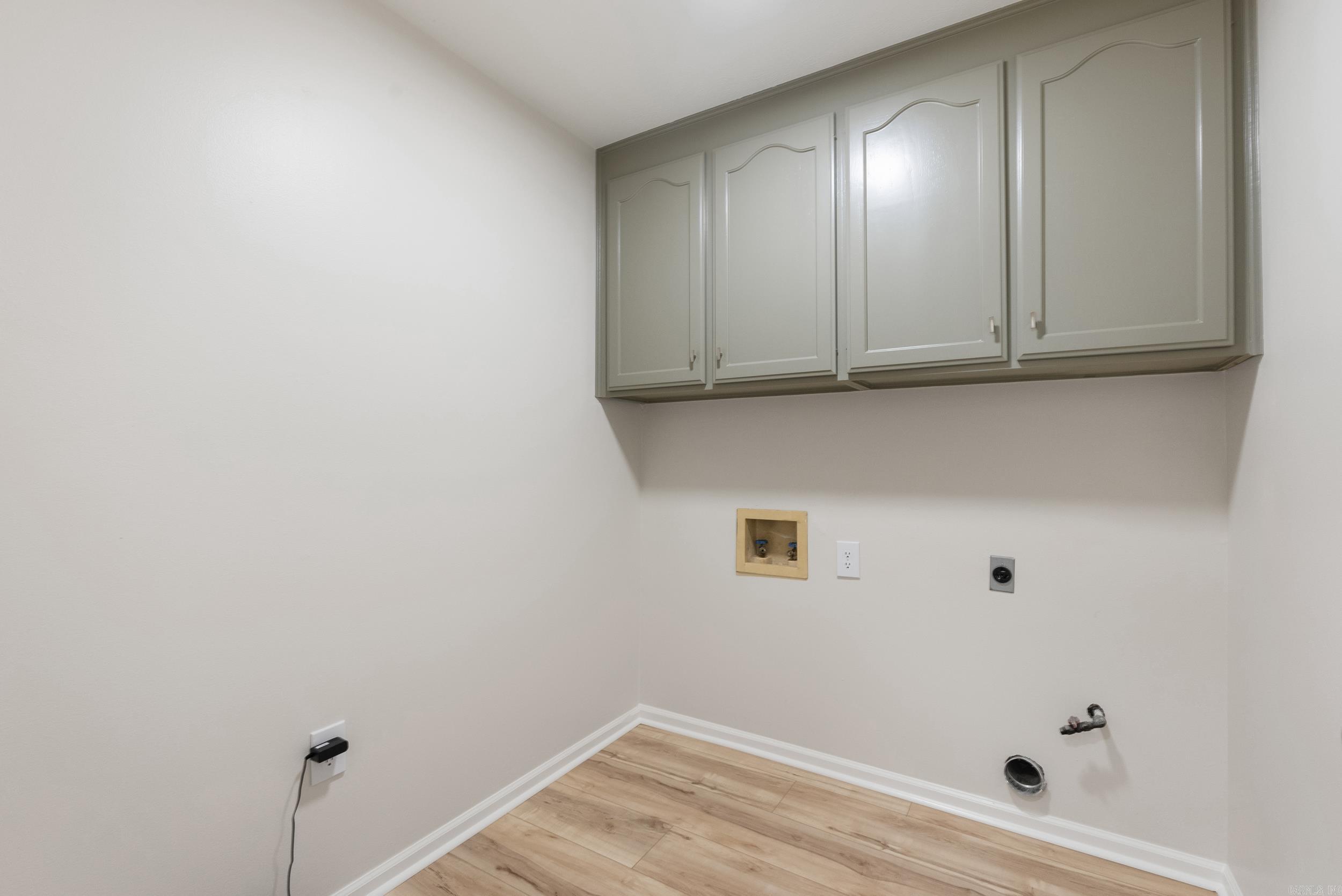 2135 Maplewood Drive Property Photo 23