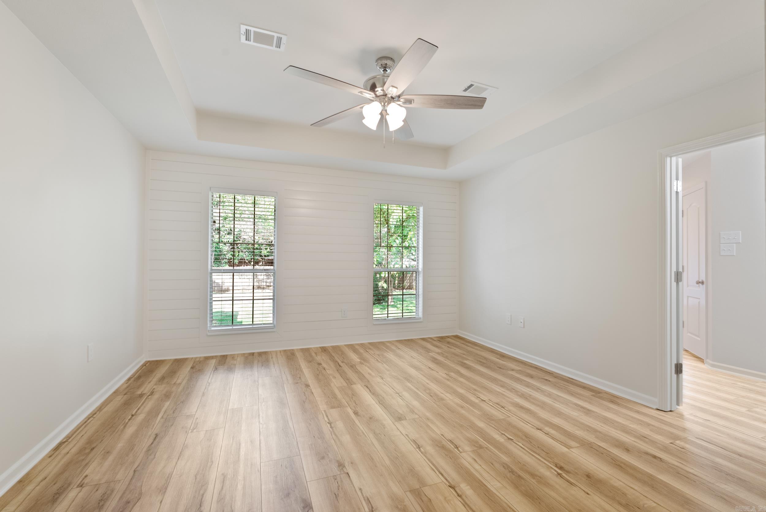 2135 Maplewood Drive Property Photo 29