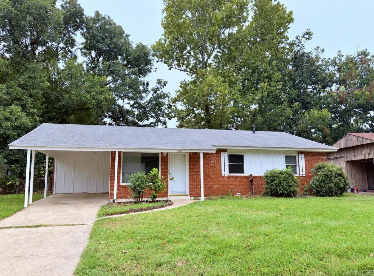 2800 Claremont Dr Property Photo 1