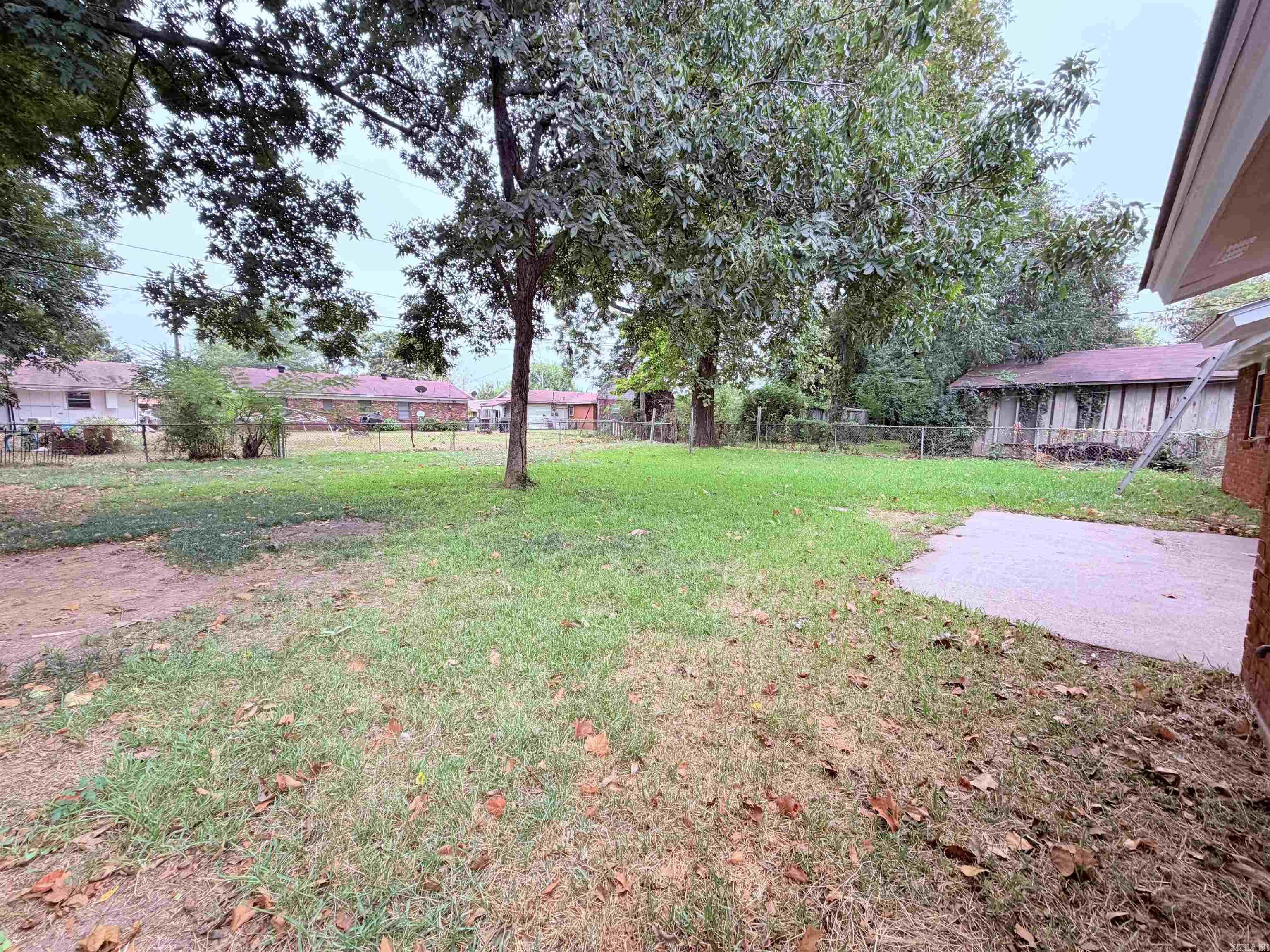 2800 Claremont Dr Property Photo 18