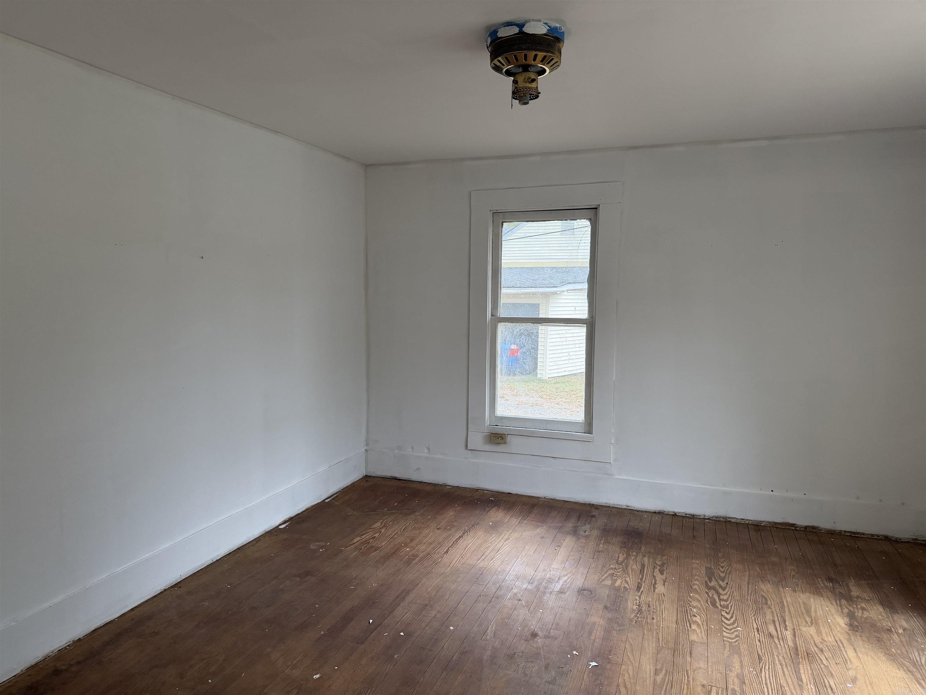 1006 W Mcrae Avenue Property Photo 7