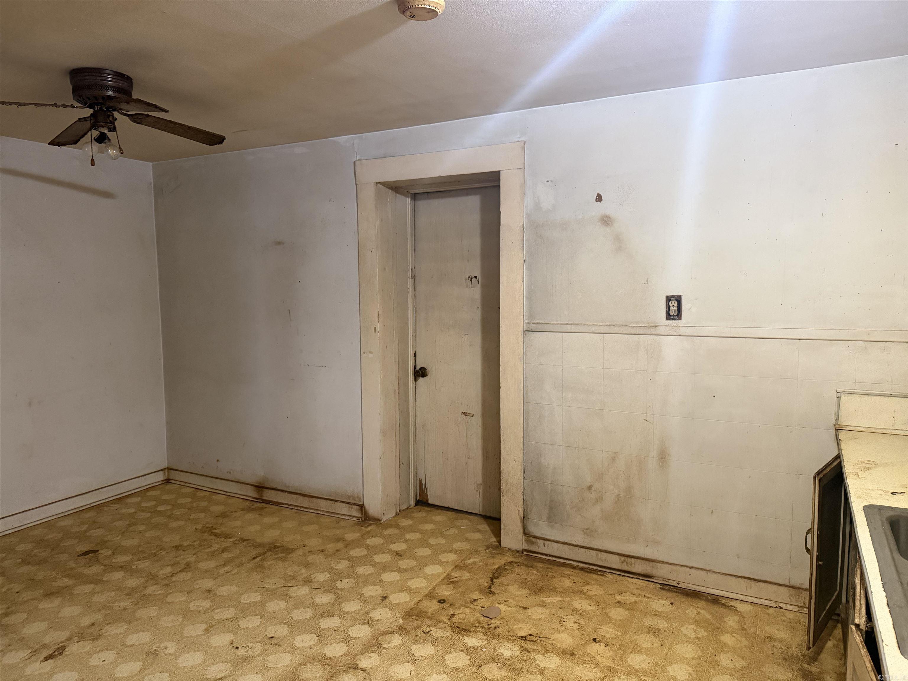 1006 W Mcrae Avenue Property Photo 13