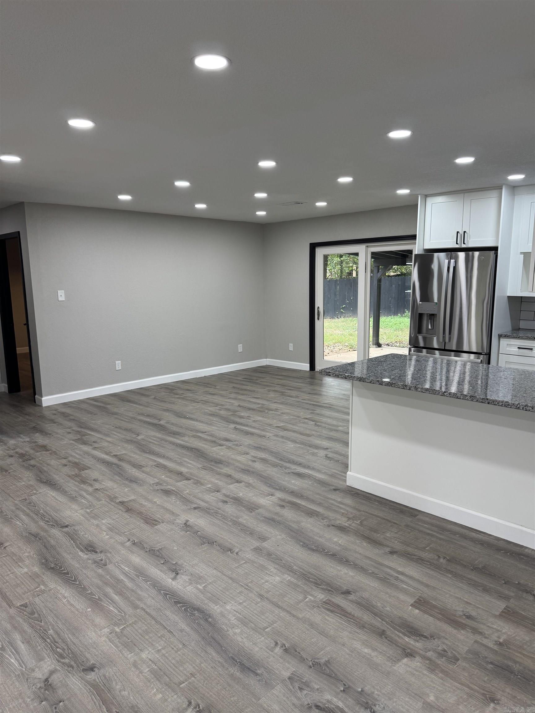 100 Wisteria Place Property Photo 5
