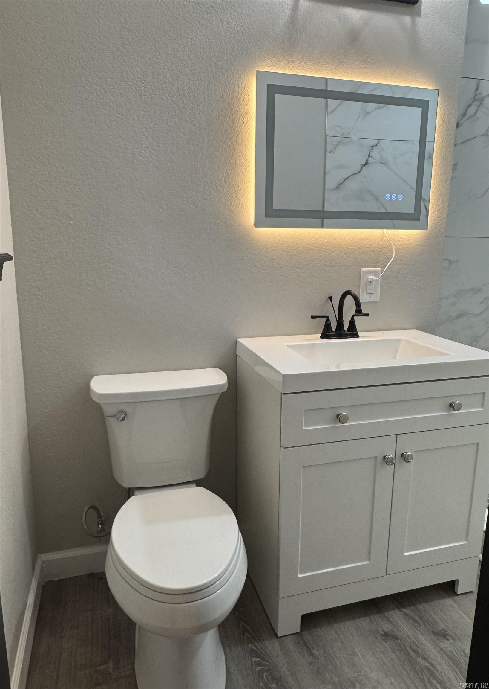 100 Wisteria Place Property Photo 16