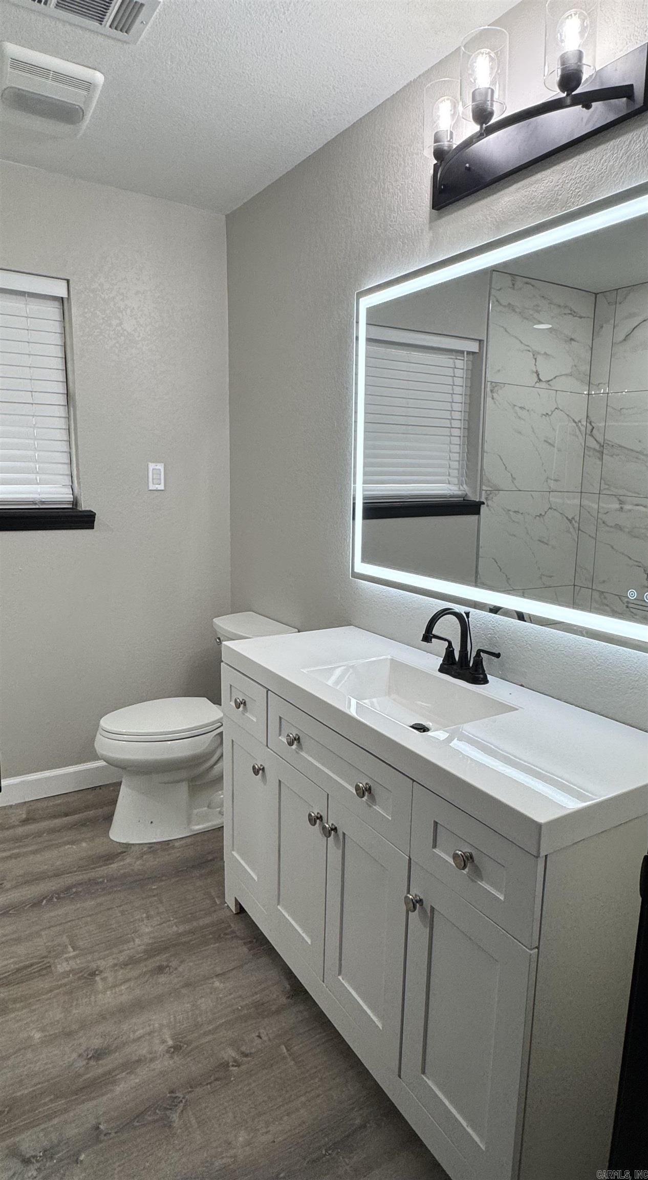 100 Wisteria Place Property Photo 20